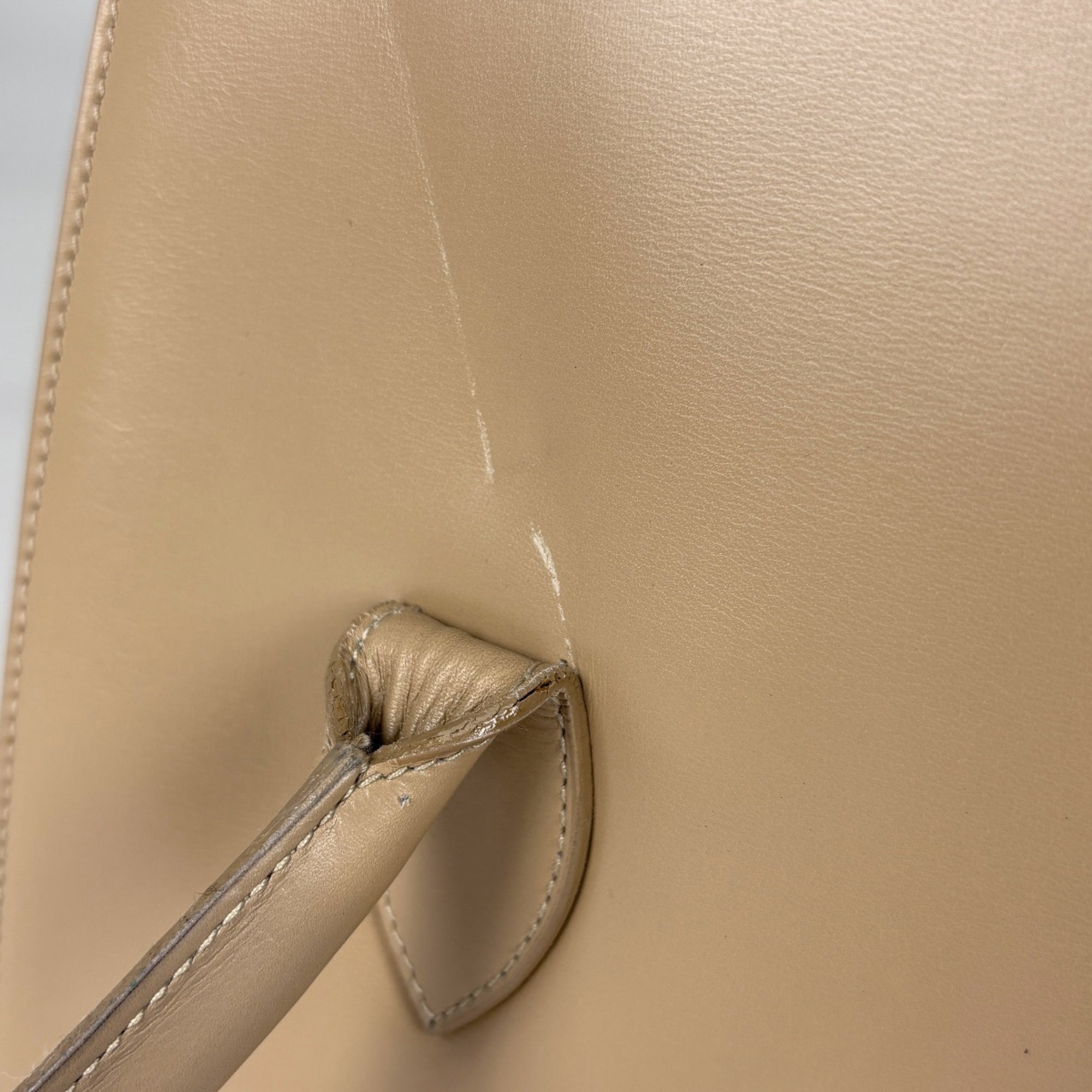 Gucci Beige Leather Handbag (Pre-Owned)