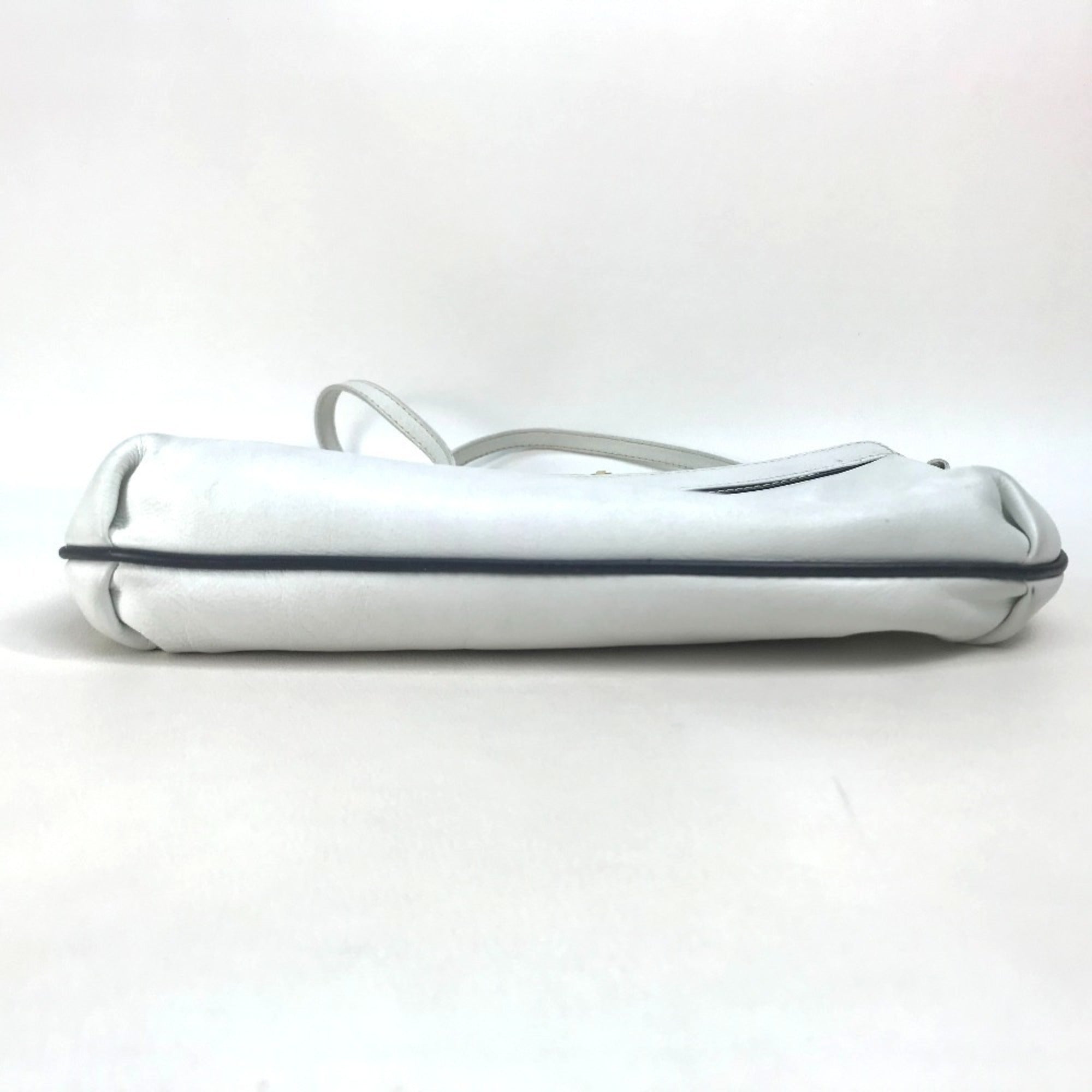 Celine White Leather Shoulder Bag (Pre-Owned)