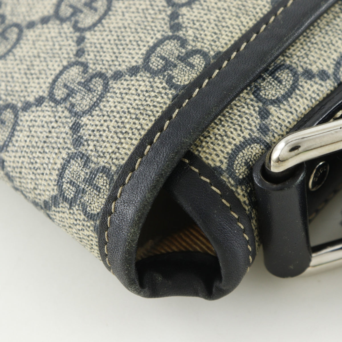 Gucci Navy Gg Supreme Canvas Shoulder Bag (Pre-Owned)