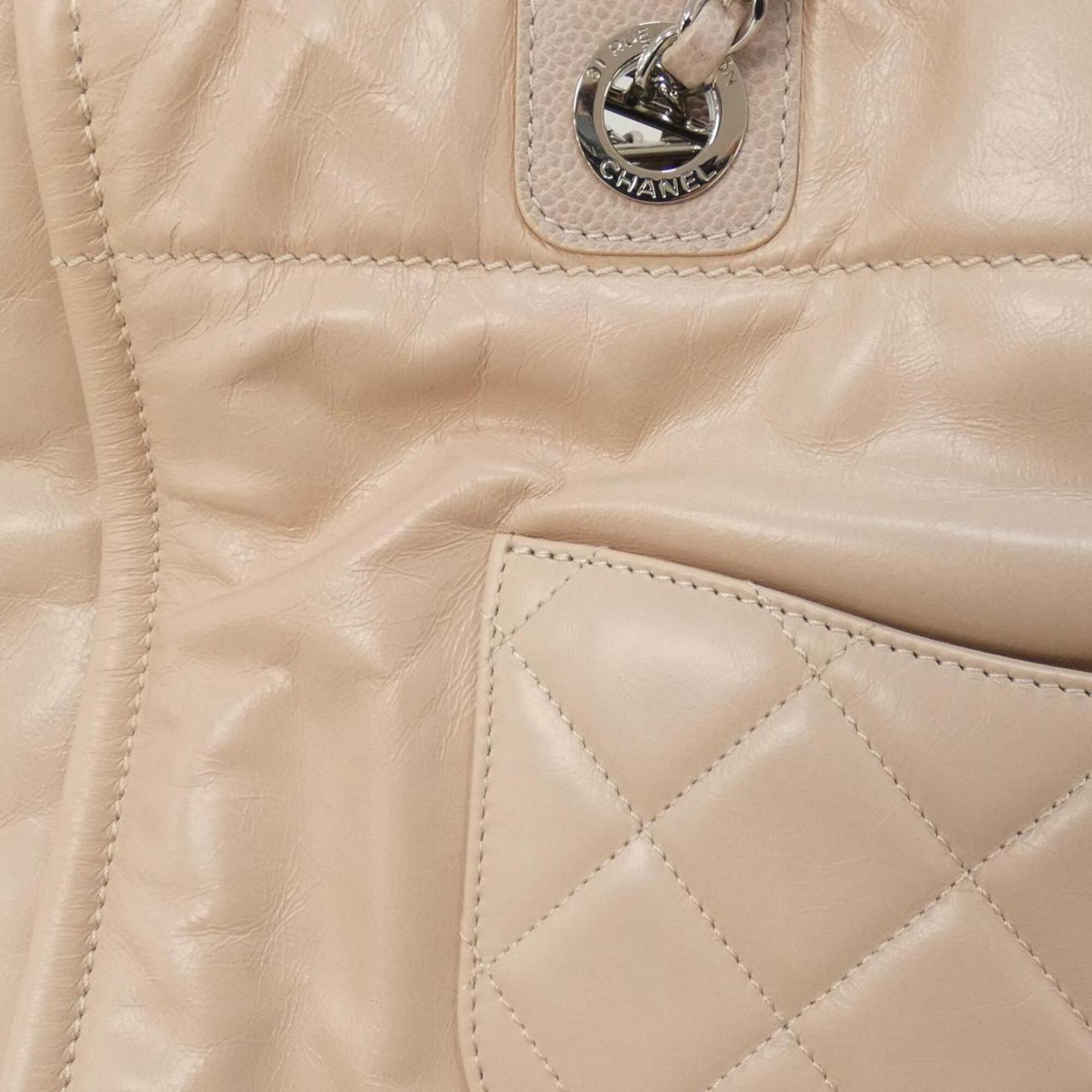 Chanel Pink Leather Grained Calfskin Handbag (Pre-Owned)