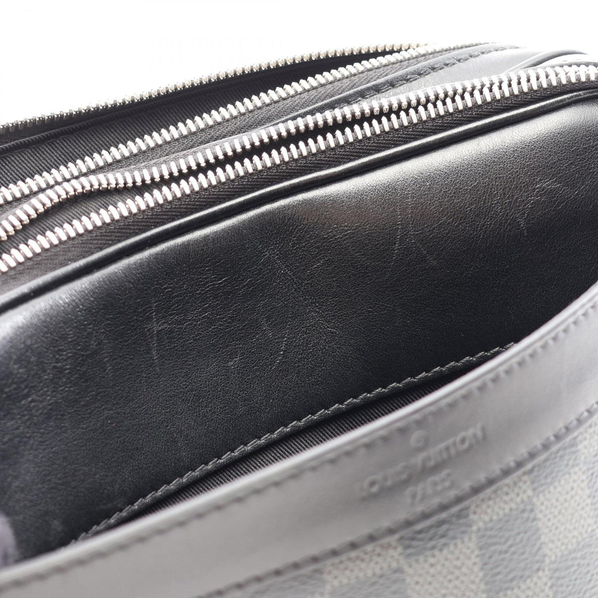 Louis Vuitton Black Coated Canvas Damier Graphite Leather Handbag Shoulder Bag (Pre-Owned)