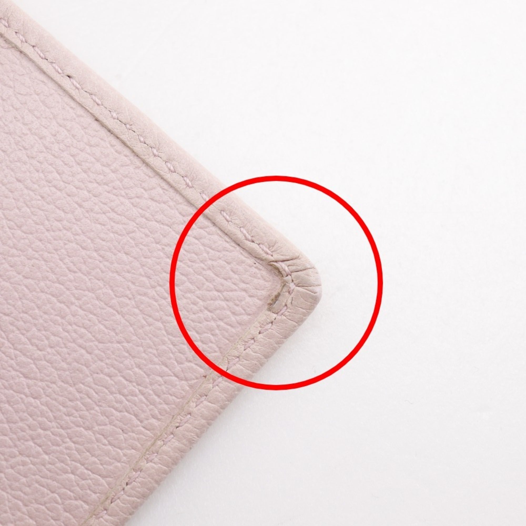 Chanel Pink Leather Wallet (Bi-Fold) (Pre-Owned)