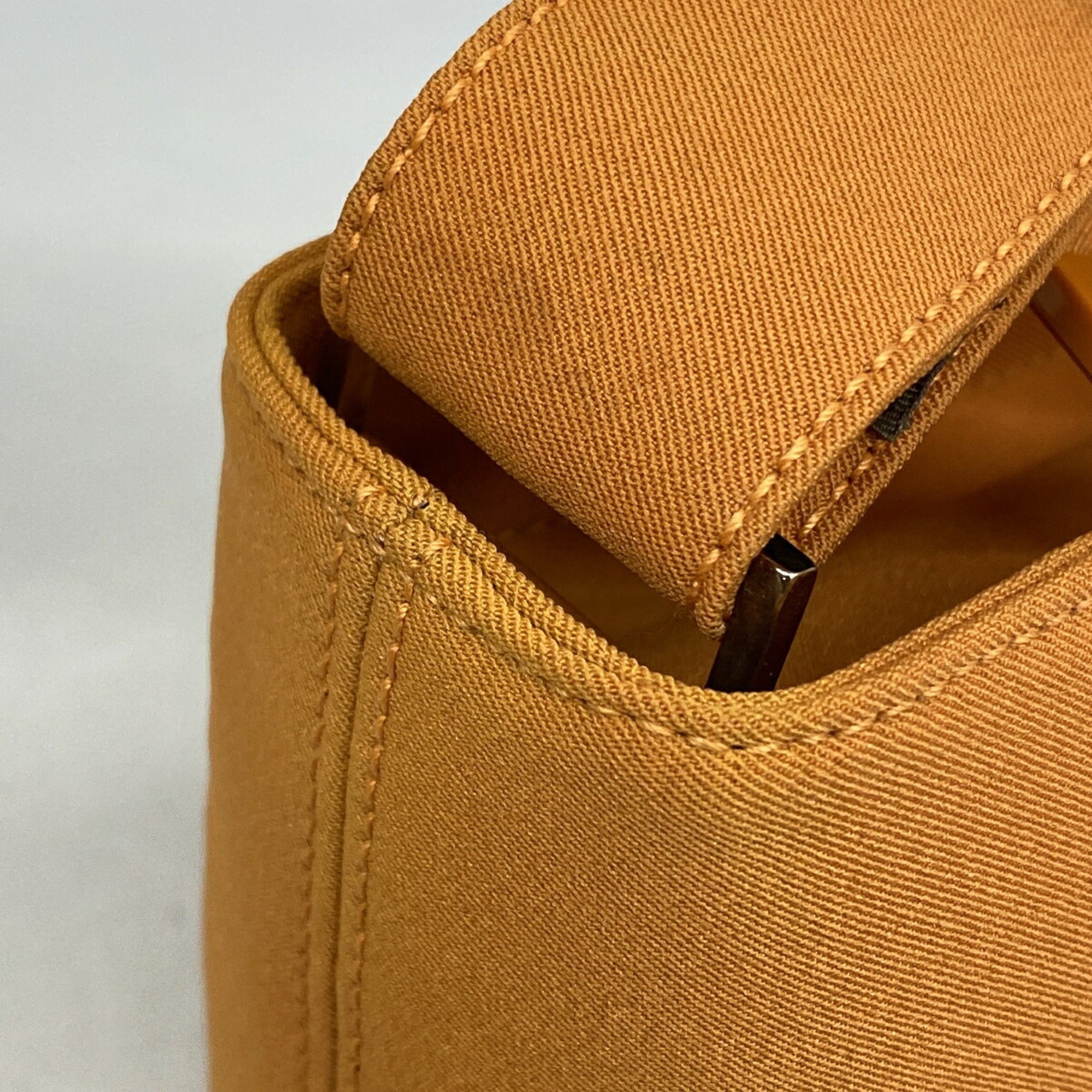 Salvatore Ferragamo Orange Nylon Handbag (Pre-Owned)