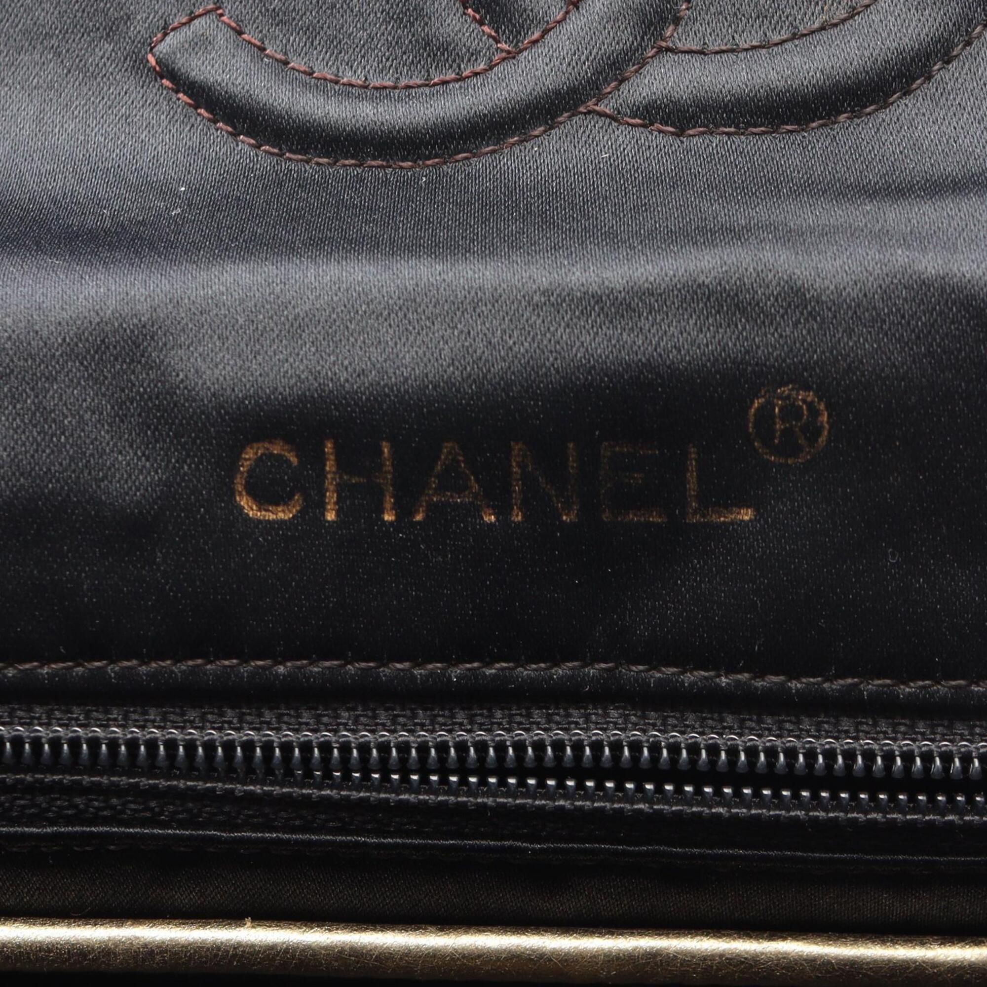 Chanel Black Fabric Leather Handbag Shoulder Bag (Pre-Owned)