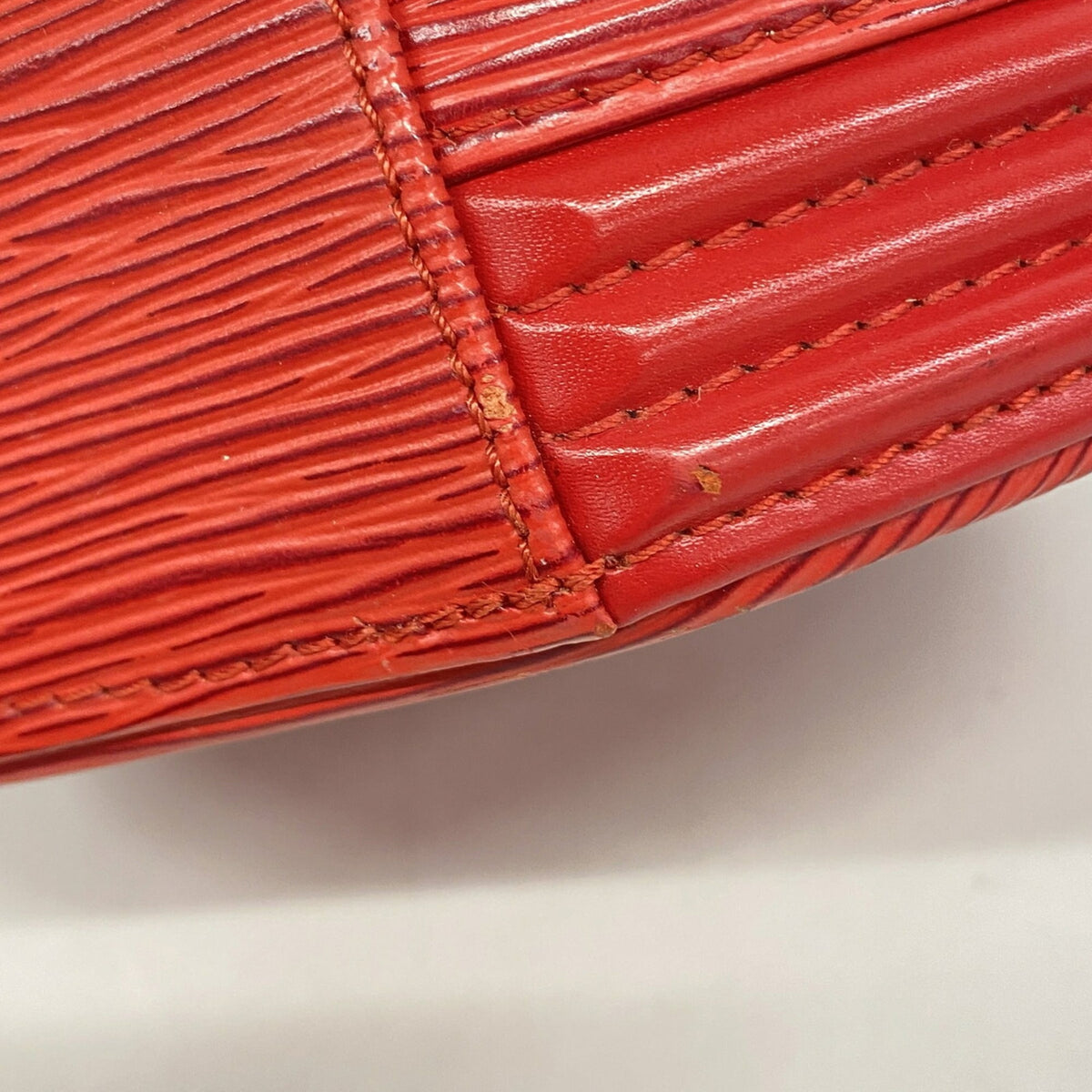 Louis Vuitton Castilian Red Handbag (Pre-Owned)