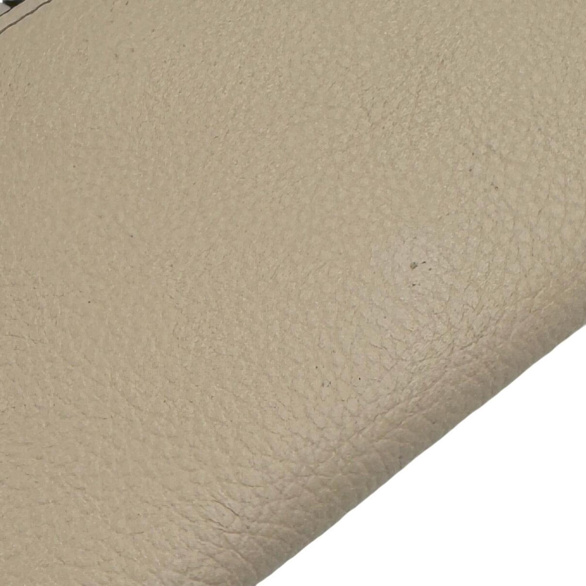Chloé Beige Leather Long Wallet (Bi-Fold) (Pre-Owned)