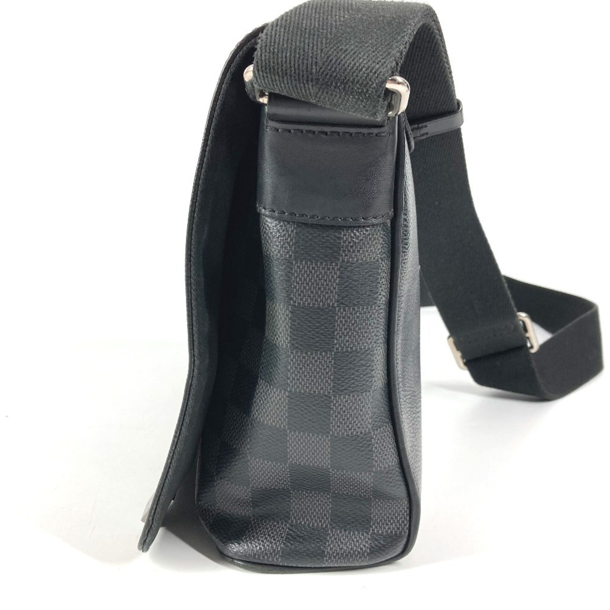 Louis Vuitton Damier Graphite Black Damier Graphite Shoulder Bag (Pre-Owned)