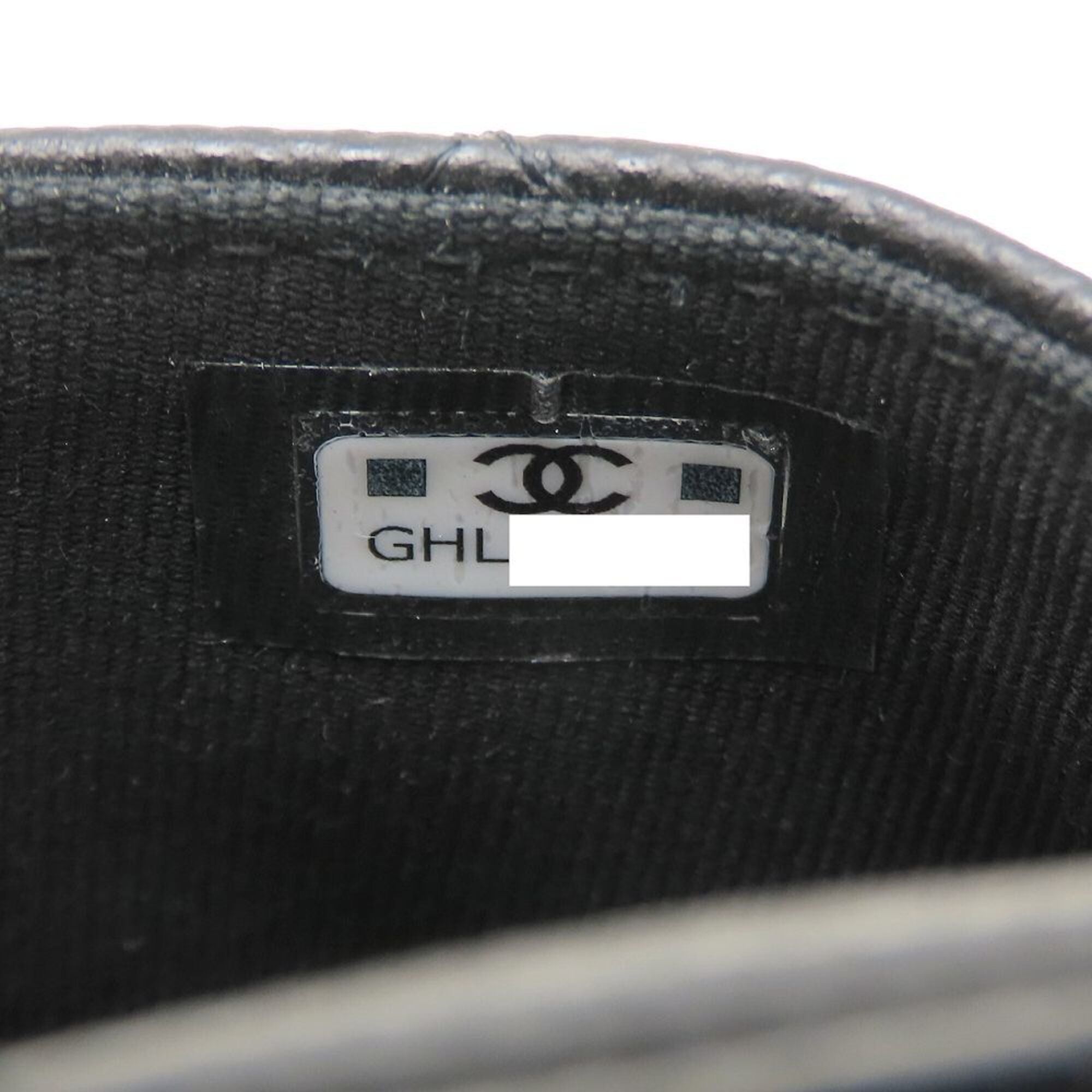 Chanel Black Grained Calfskin Shoulder Bag (Pre-Owned)