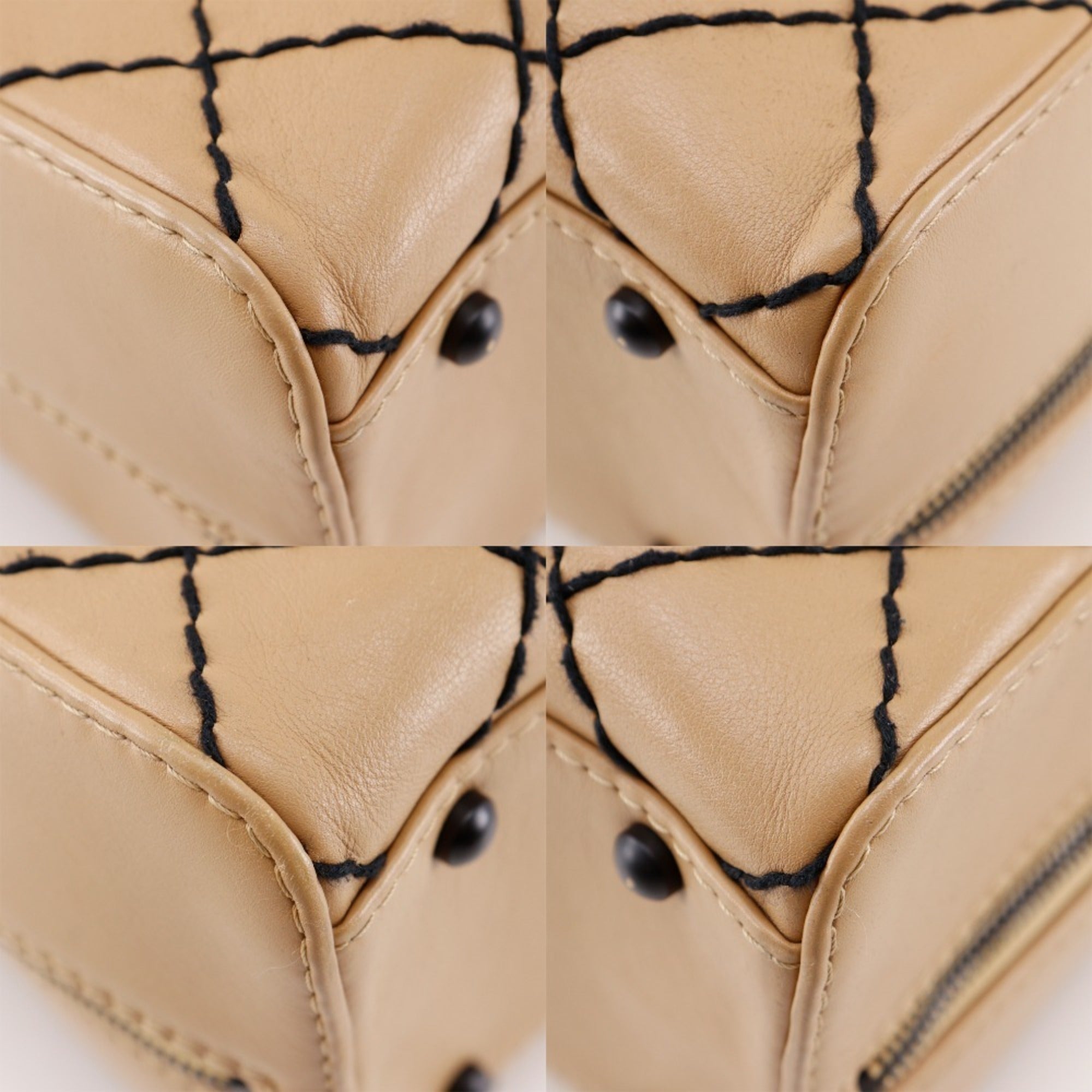 Chanel Wild Stitch Beige Leather Tote Bag (Pre-Owned)