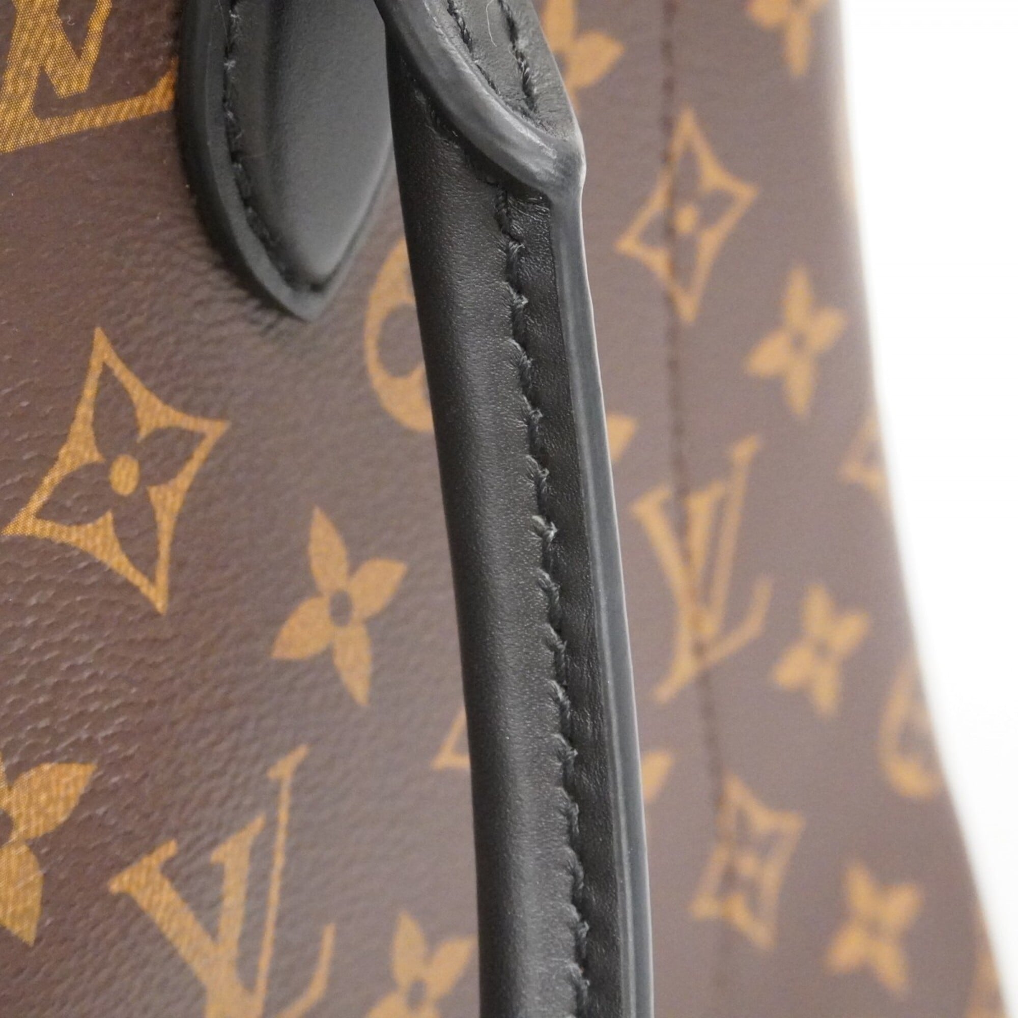 Louis Vuitton Handbag (Pre-Owned)