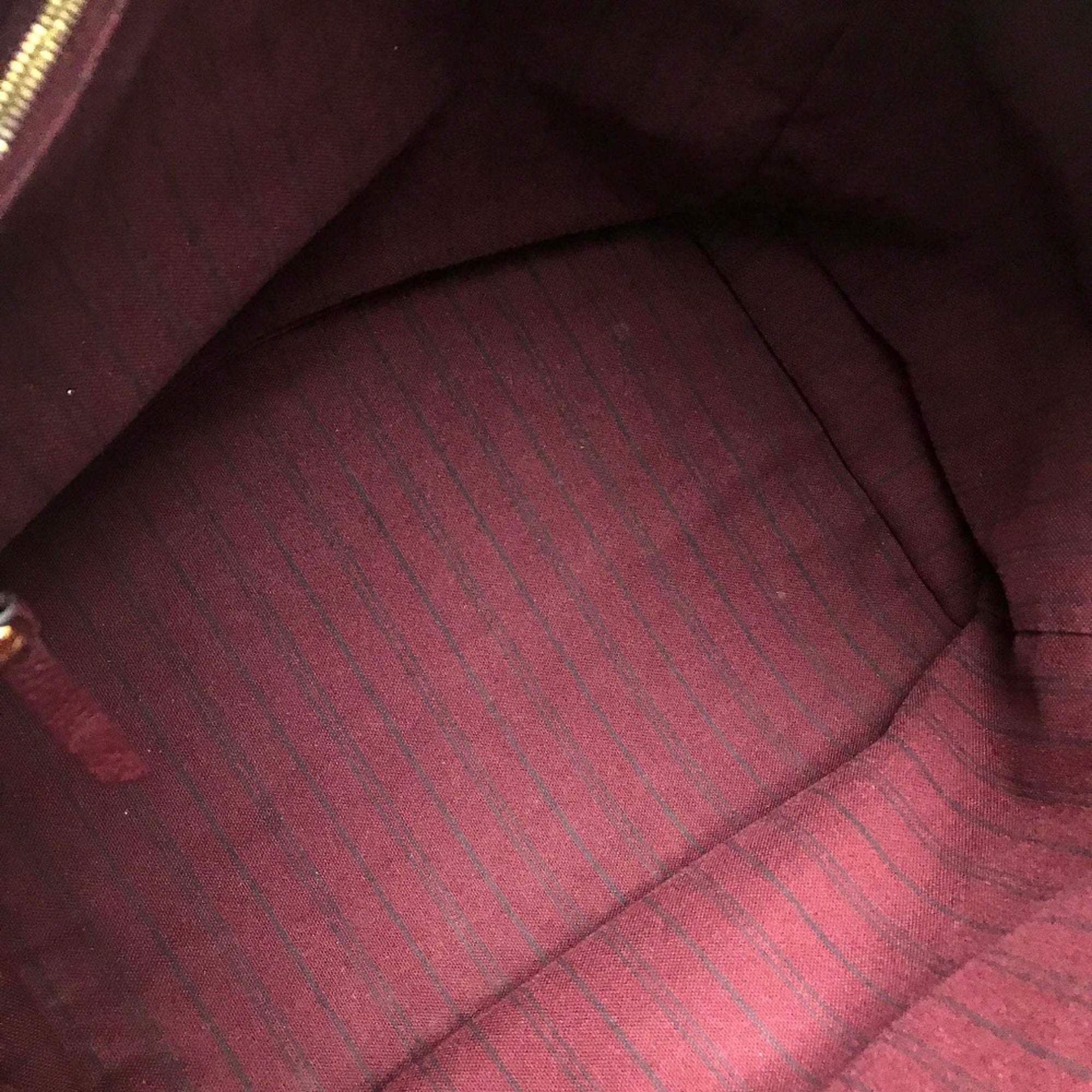 Louis Vuitton Brown Other Shoulder Bag (Pre-Owned)