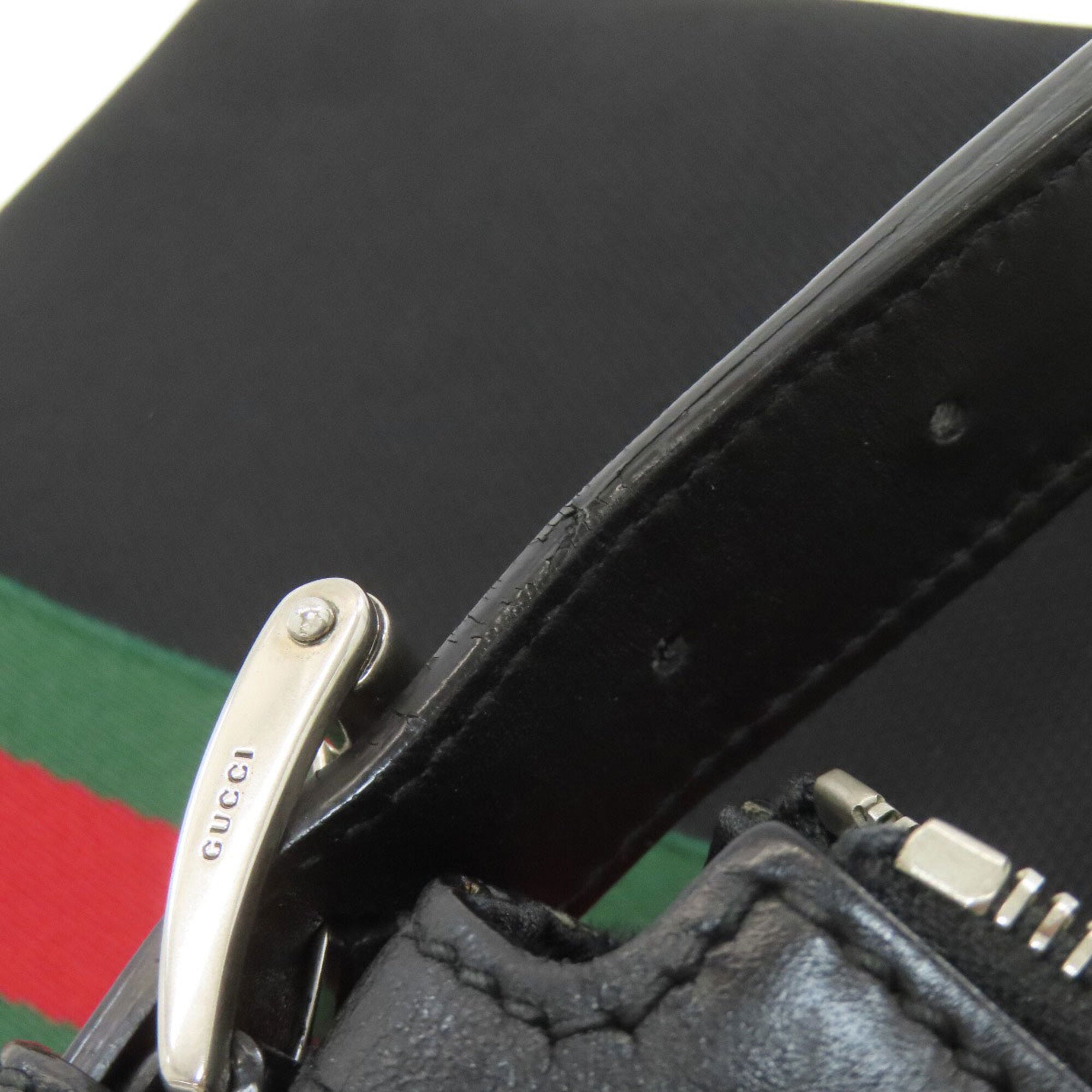 Gucci Black Canvas Shoulder Bag (Pre-Owned)
