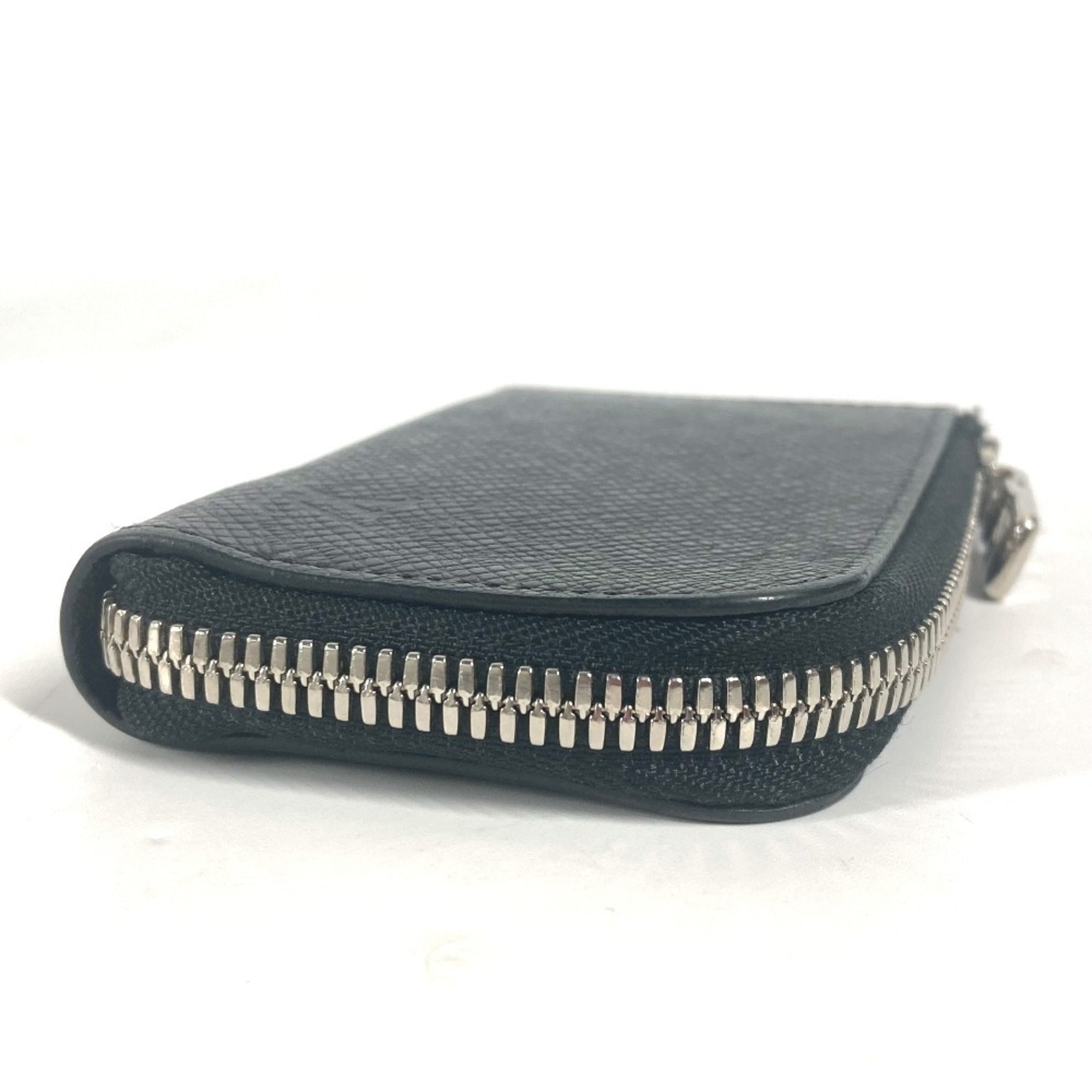 Louis Vuitton Ardoise Black Taiga Leather Coin Purse/Coin Case (Pre-Owned)