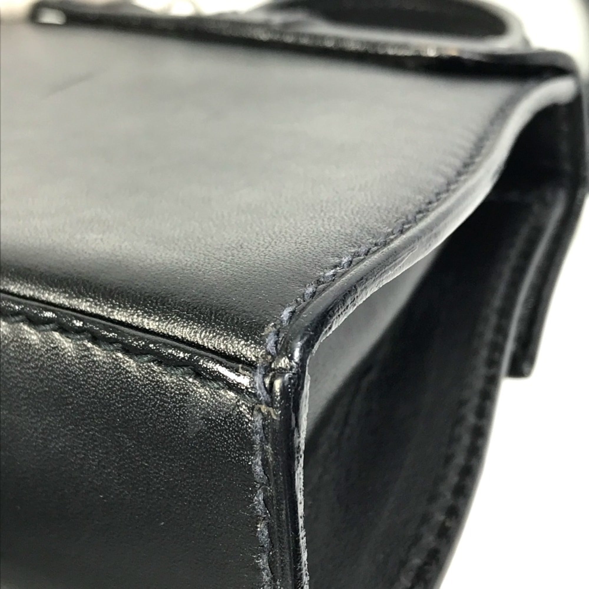 Gucci Black Leather Shoulder Bag (Pre-Owned)