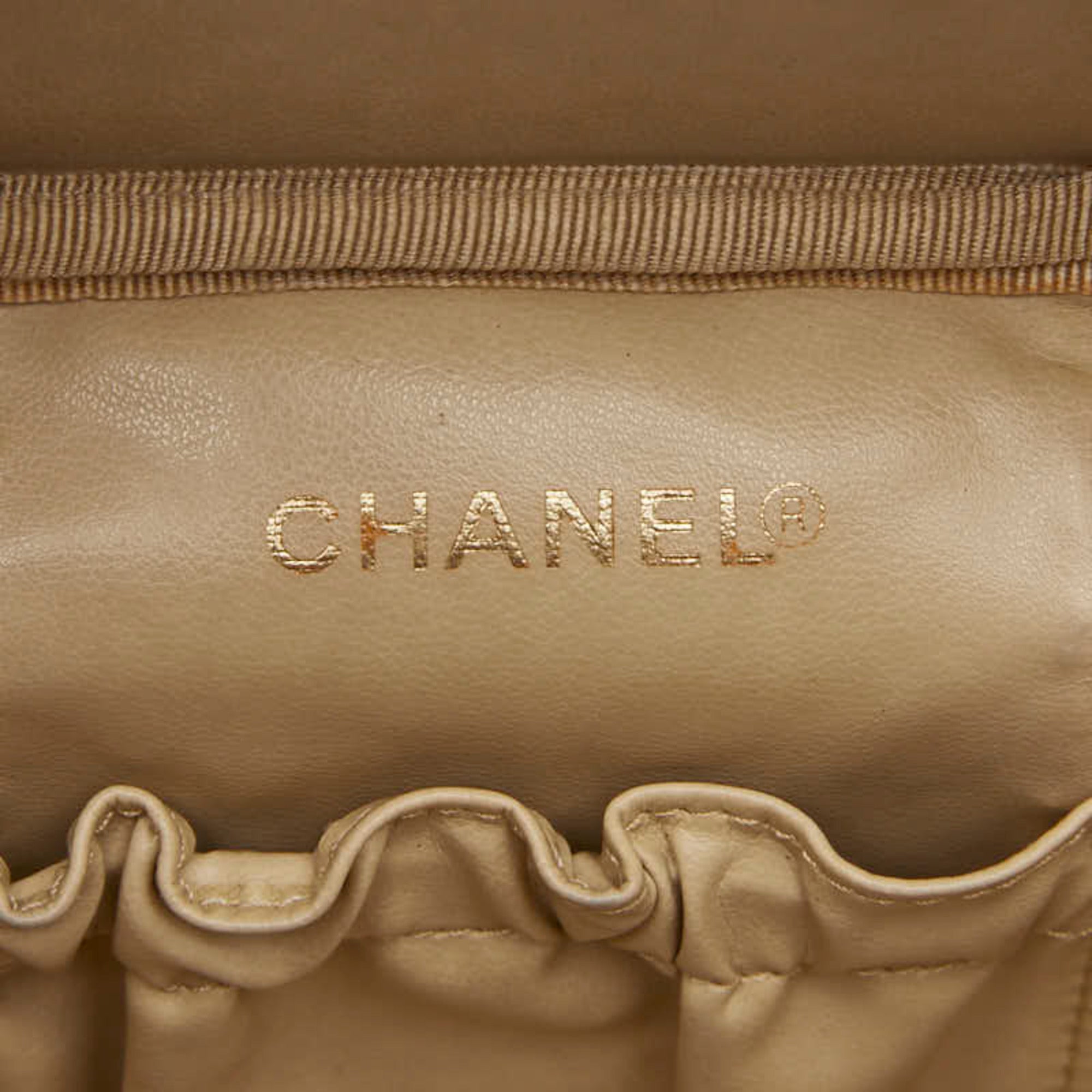 Chanel Red Color Grained Calfskin Handbag Vanity Bag (Pre-Owned)