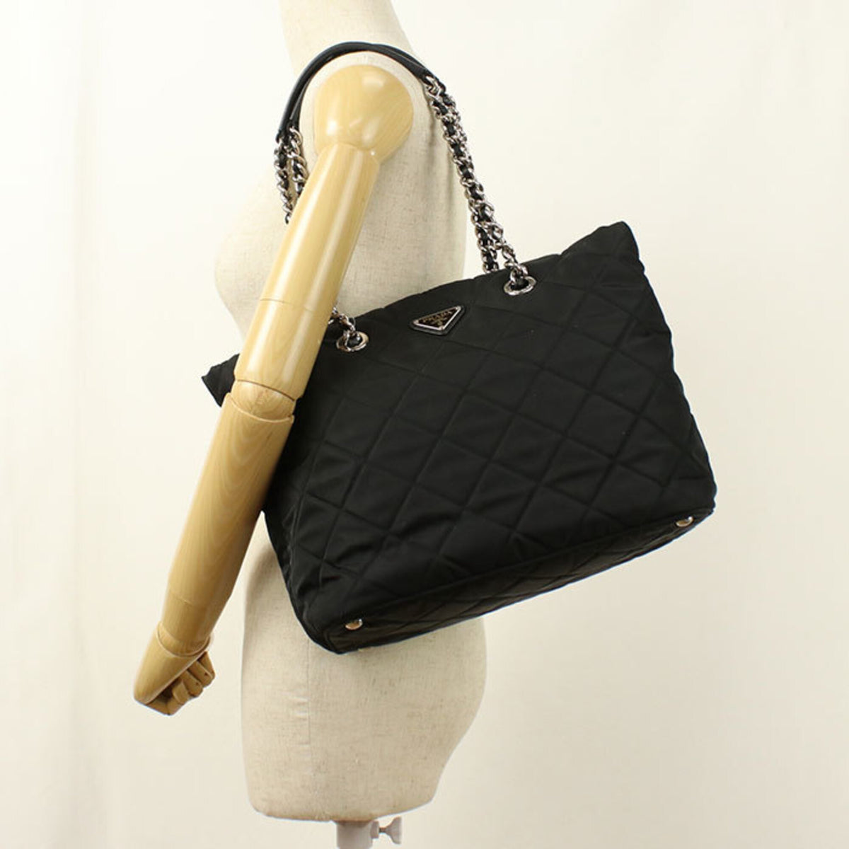 Prada Black Nylon Tote Bag (Pre-Owned)