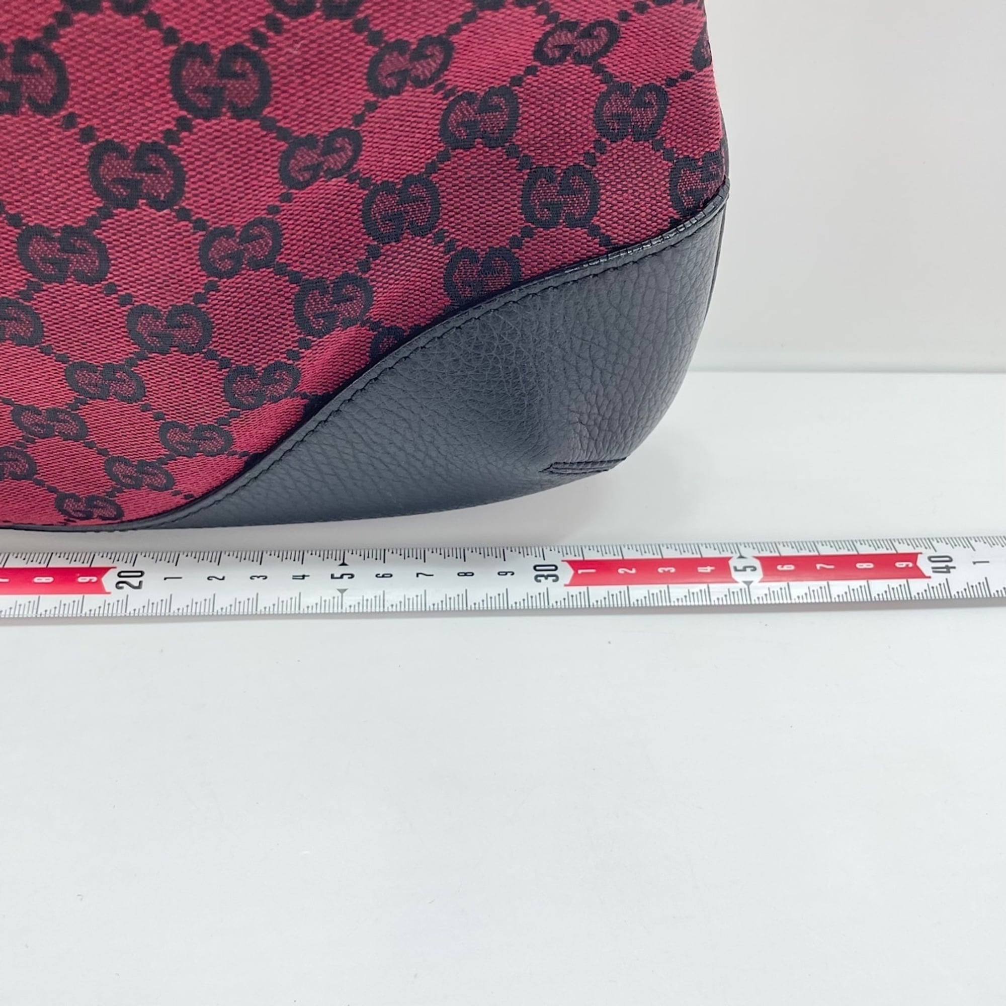 Gucci Red Color Shoulder Bag (Pre-Owned)