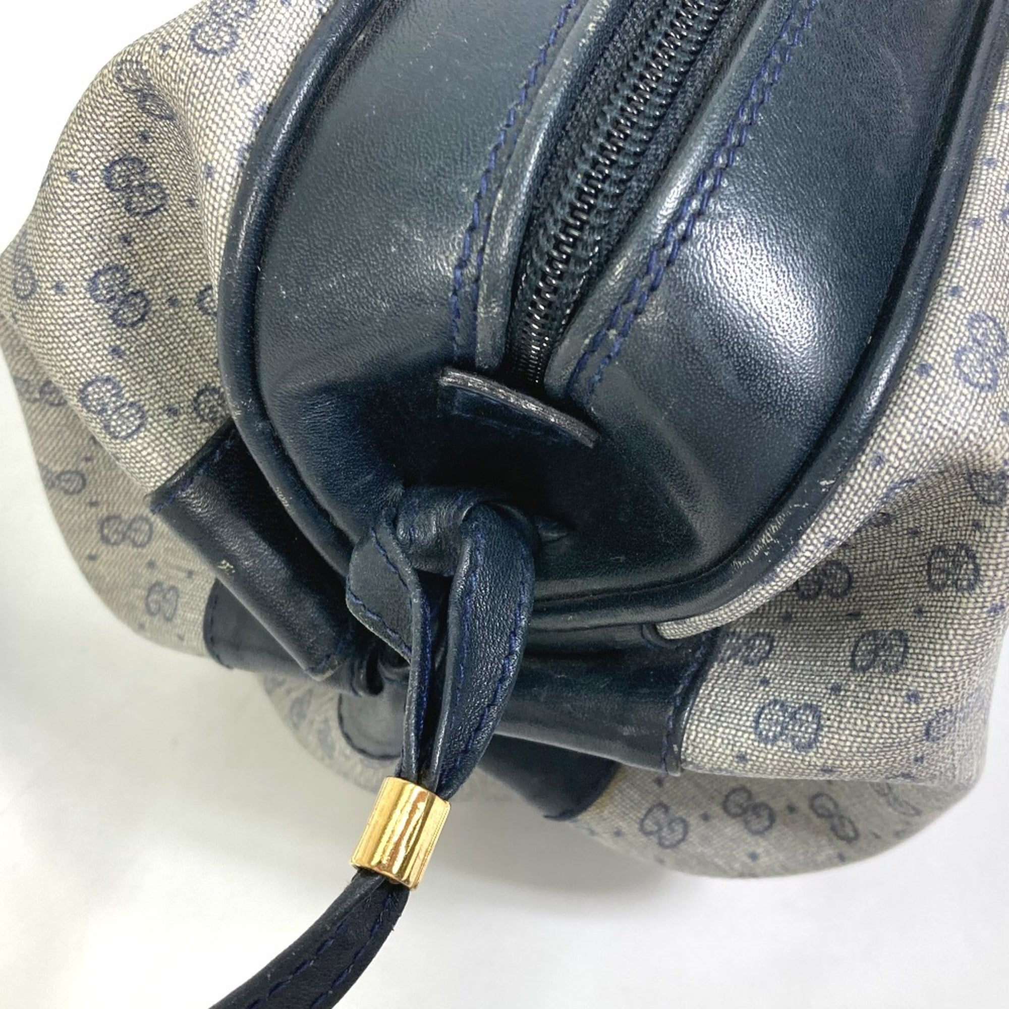 Gucci Navy Other Shoulder Bag (Pre-Owned)