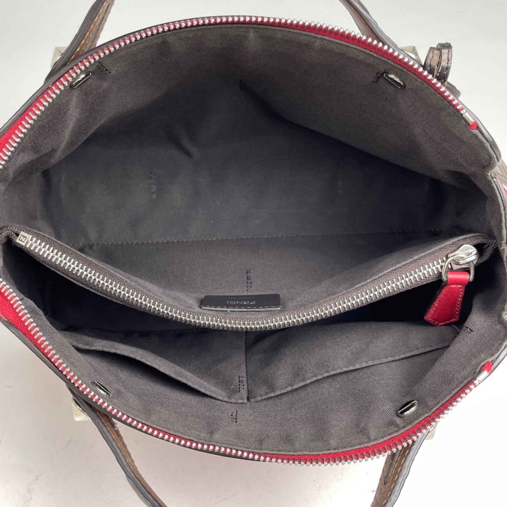 Fendi Red Color Leather Shoulder Bag (Pre-Owned)