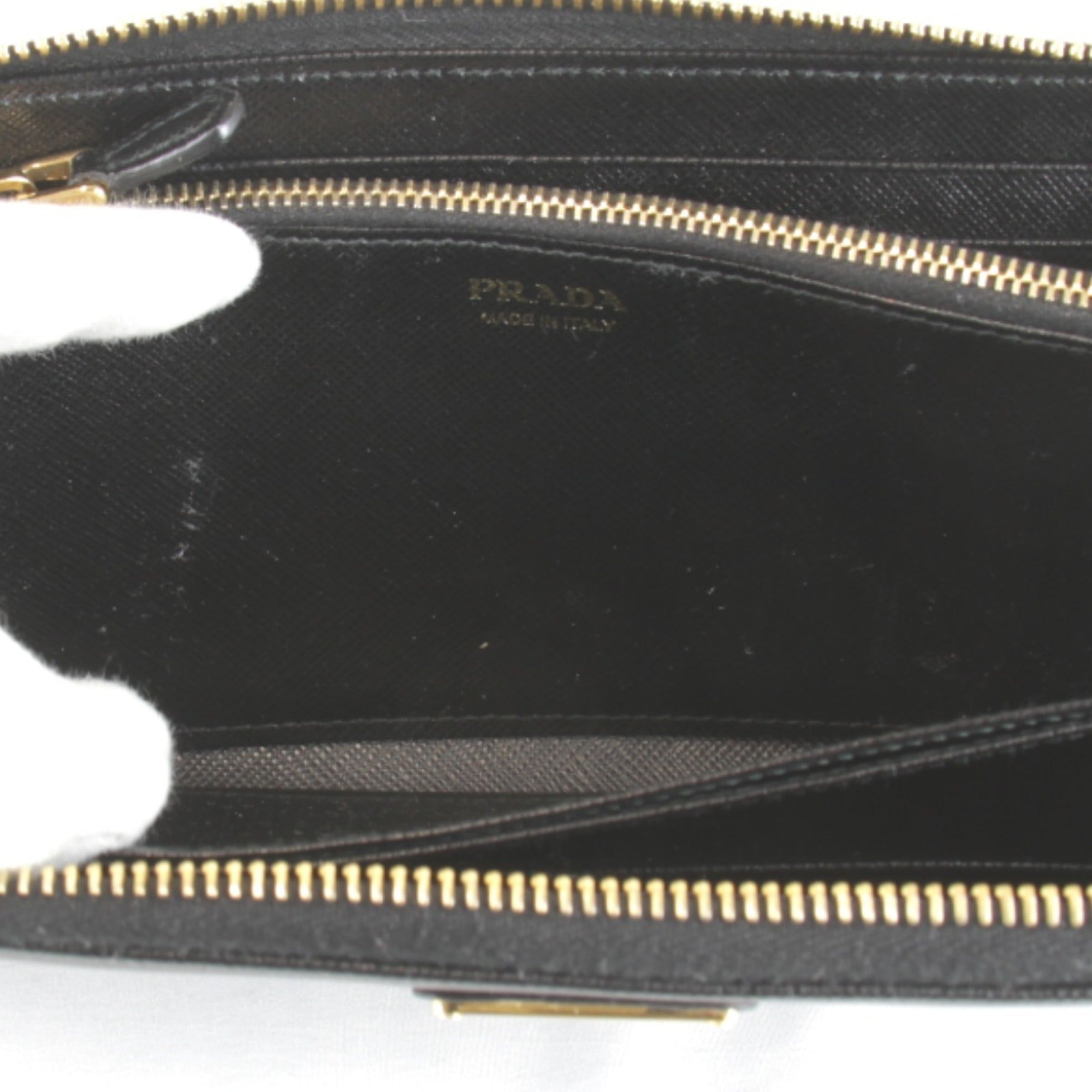 Prada Black Leather Long Wallet (Bi-Fold) (Pre-Owned)