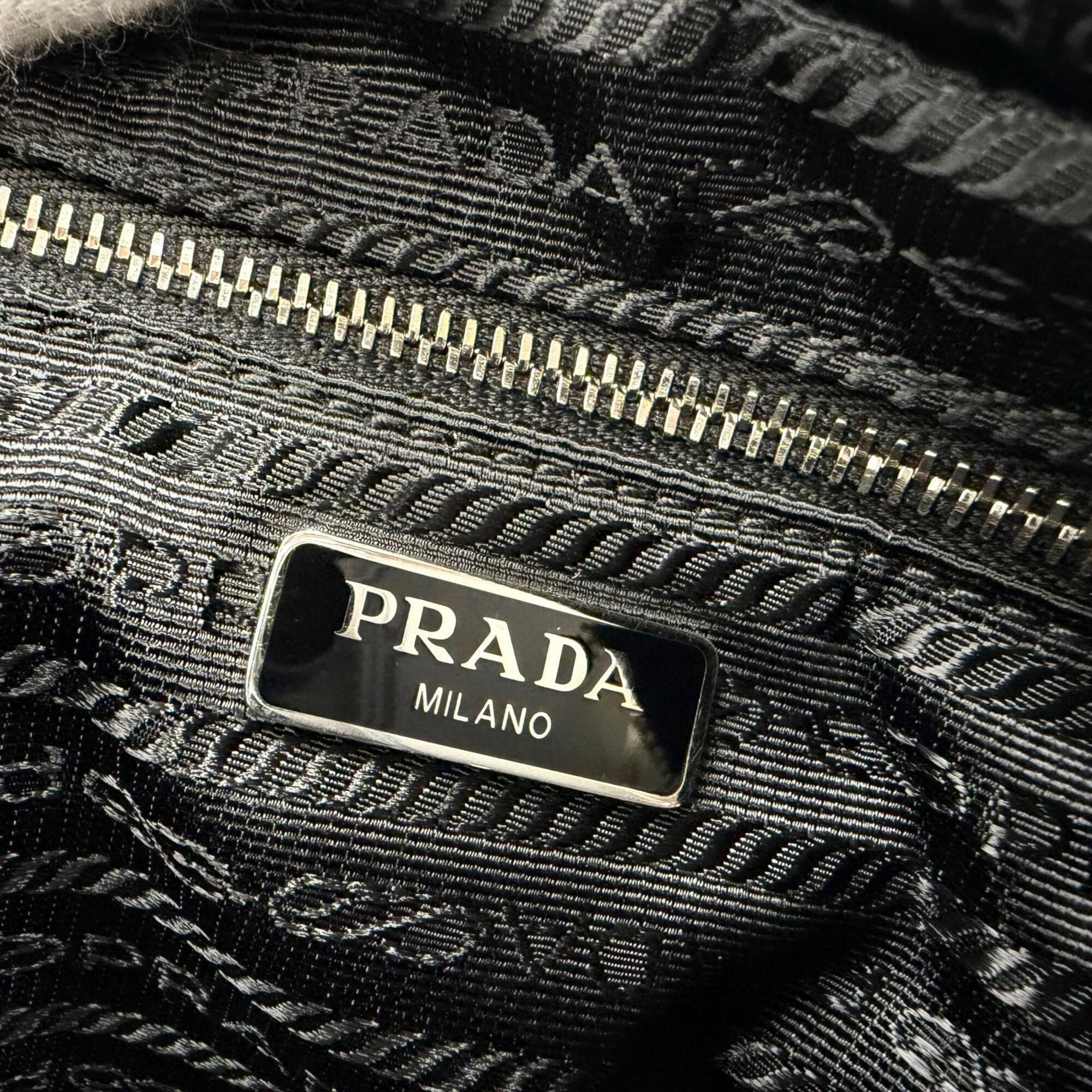 Prada Black Leather Handbag Shoulder Bag (Pre-Owned)
