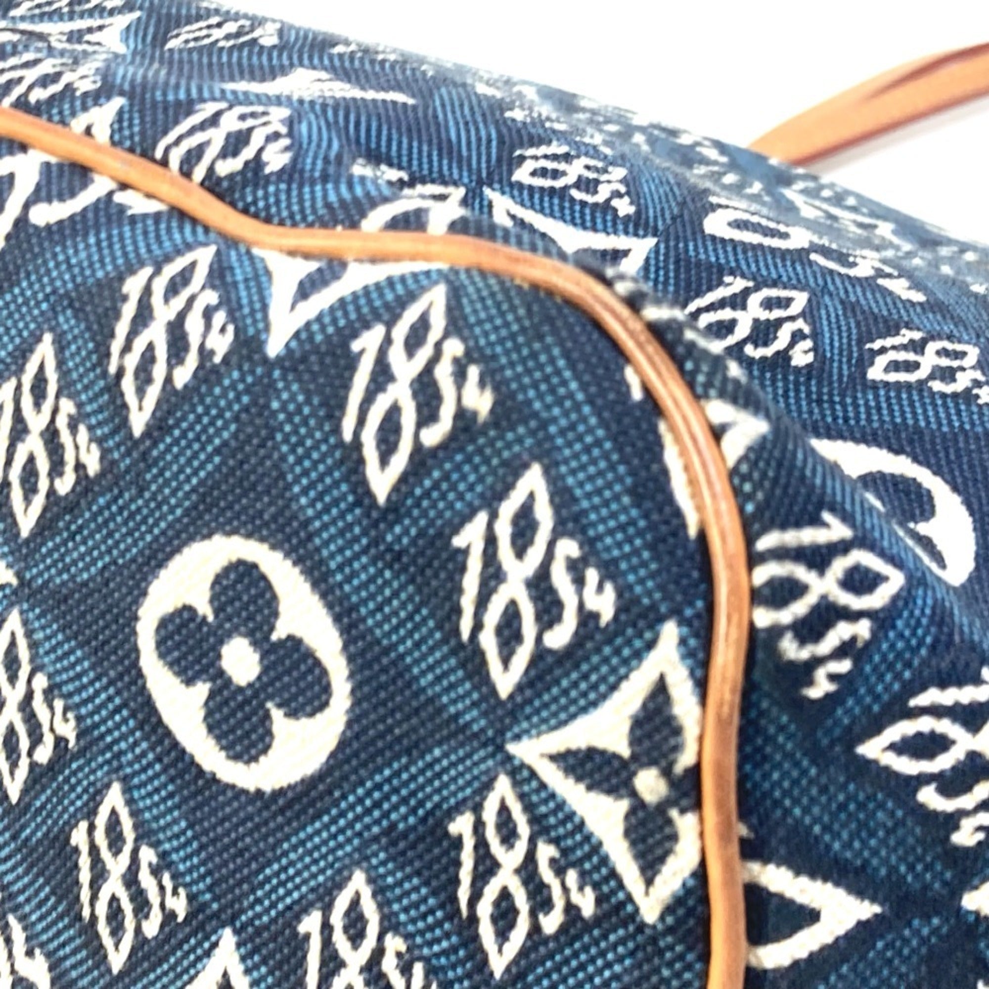Louis Vuitton Navy Jacquard Shoulder Bag Tote Bag (Pre-Owned)