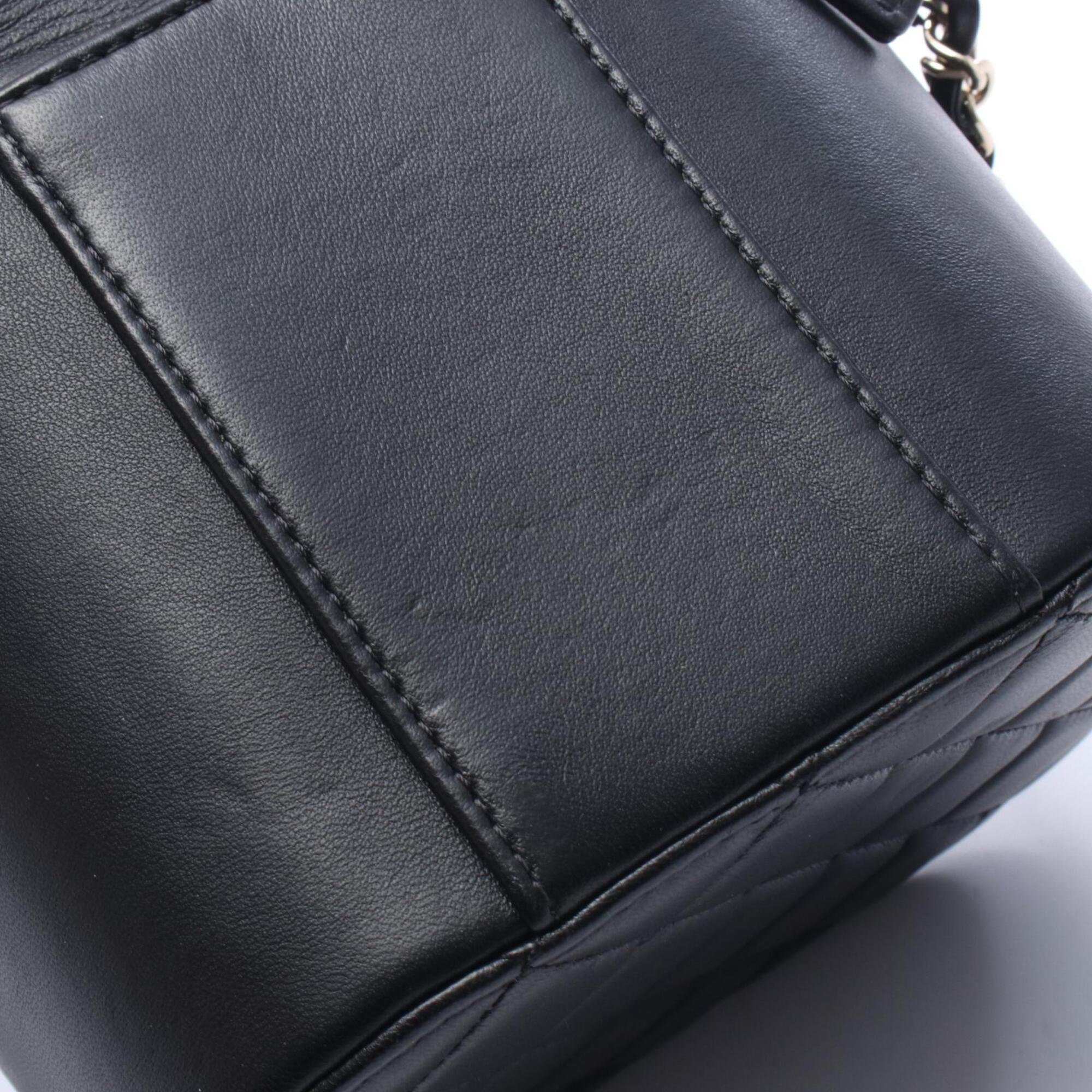Chanel Black Leather Handbag Shoulder Bag (Pre-Owned)
