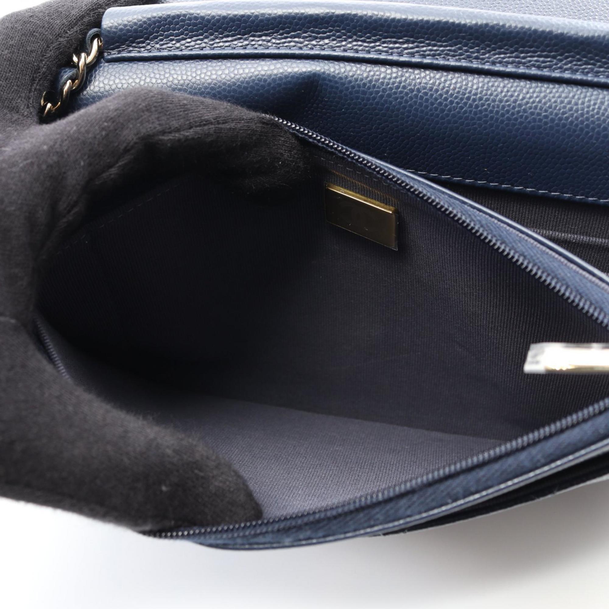 Chanel Matelasse Navy Leather Shoulder Bag (Pre-Owned)