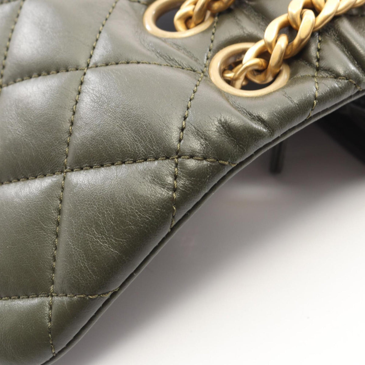 Chanel Khaki Leather Handbag Shoulder Bag (Pre-Owned)