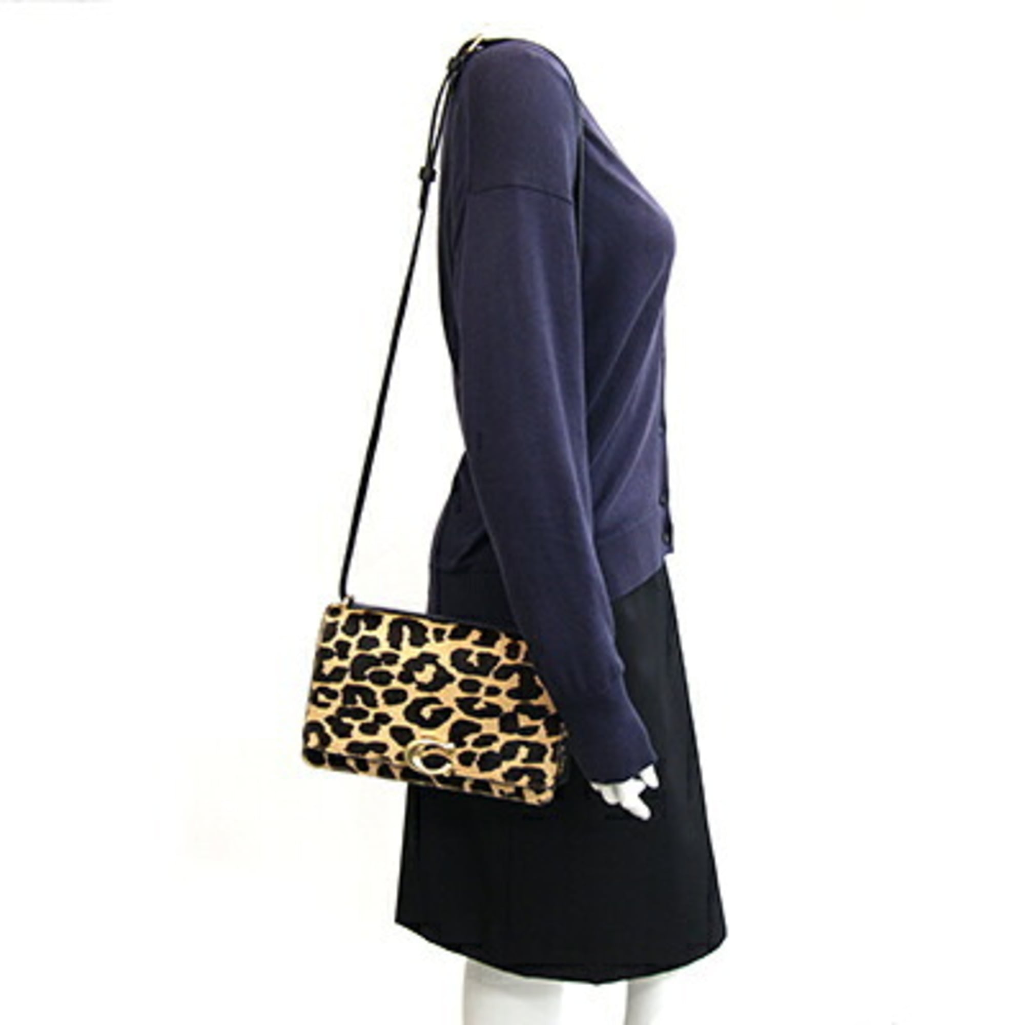 Coach Beige Black Leather Shoulder Bag (Pre-Owned)