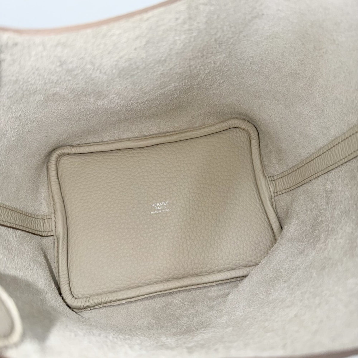 Hermes Ivory Leather Handbag (Pre-Owned)