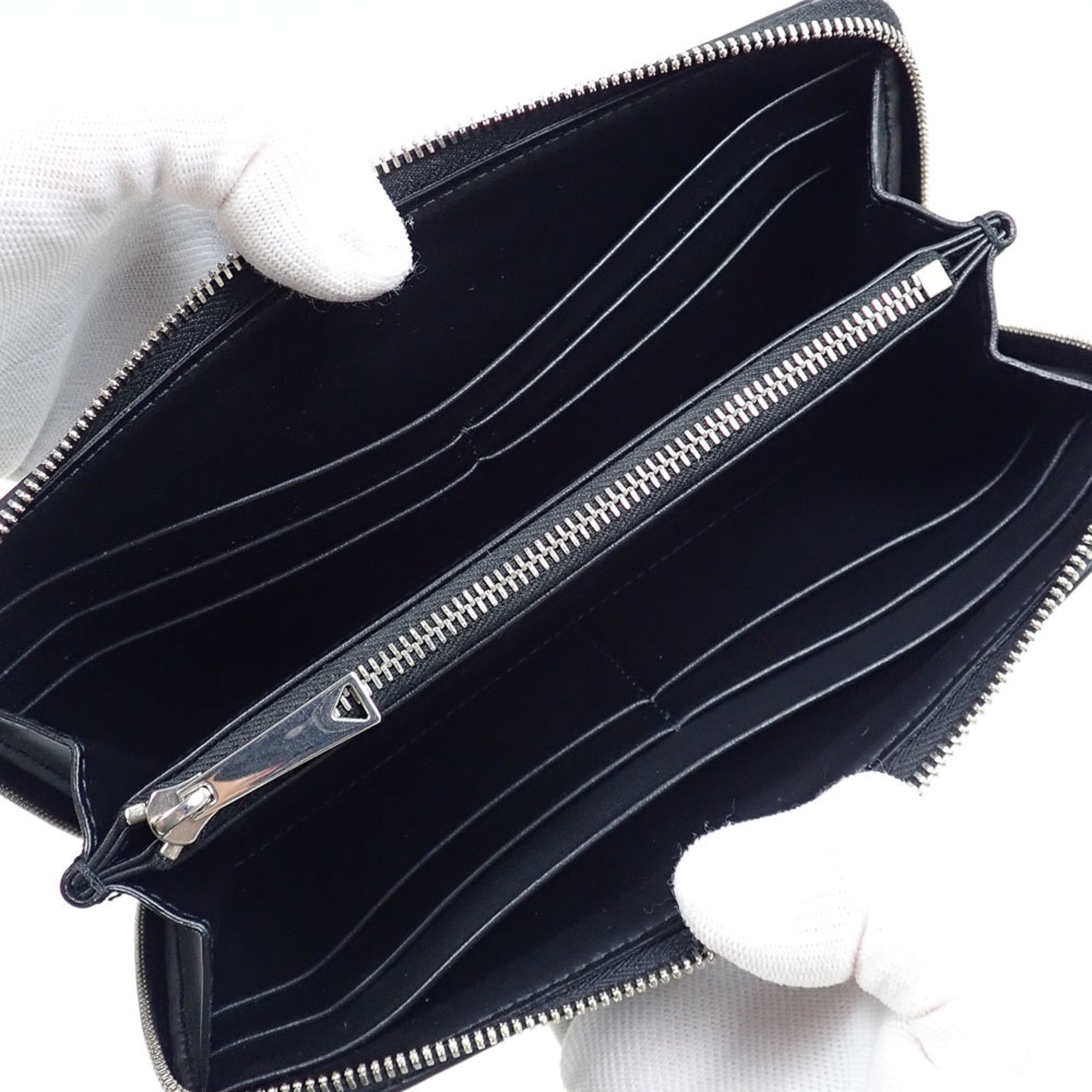 Bottega Veneta Black Intrecciato Long Wallet (Bi-Fold) (Pre-Owned)