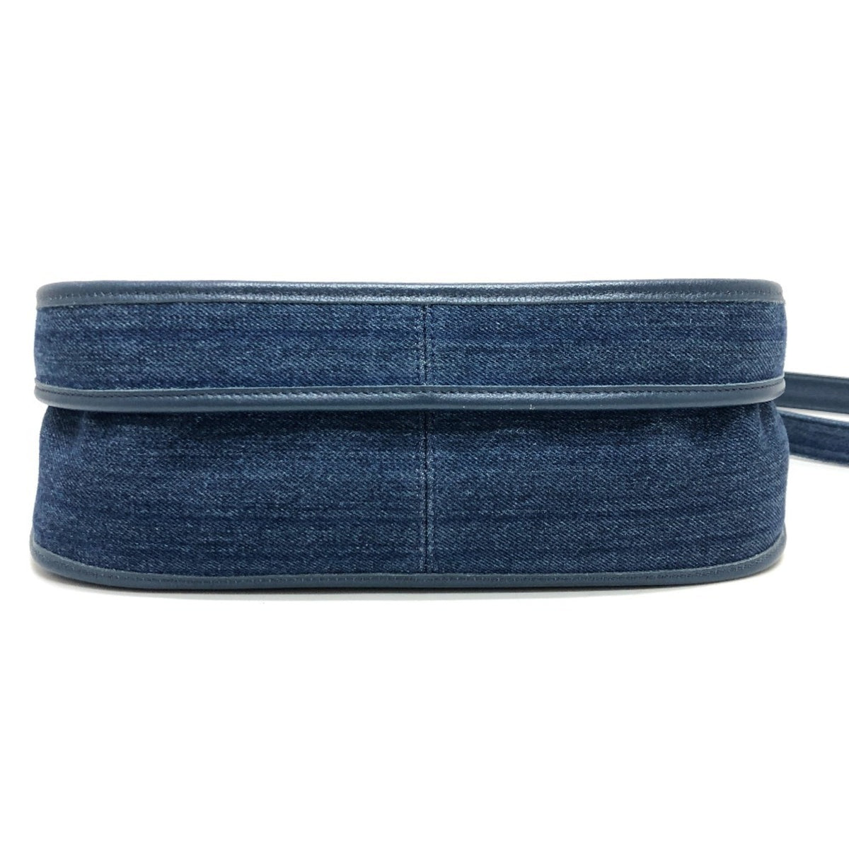Chanel Blue Denim Shoulder Bag (Pre-Owned)