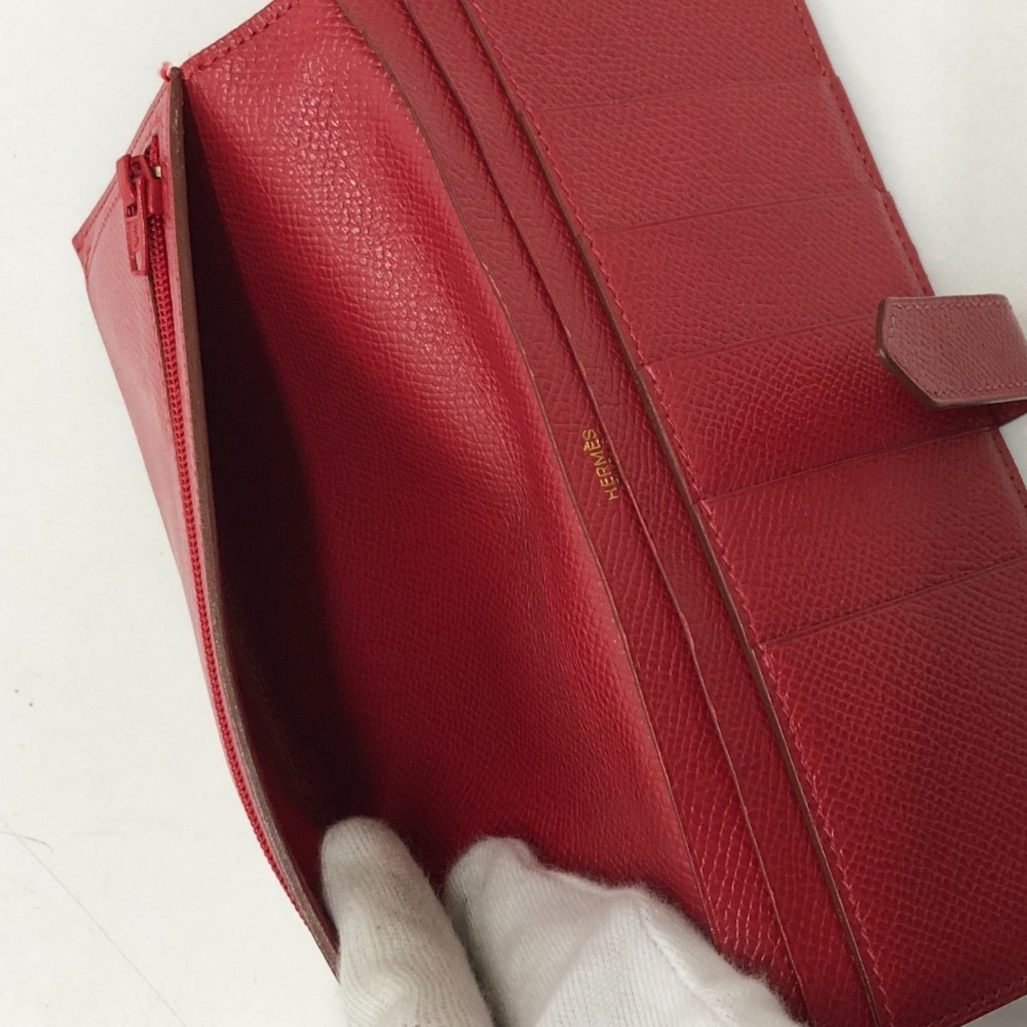 Hermes Red Color Courchevel Leather Long Wallet (Bi-Fold) (Pre-Owned)