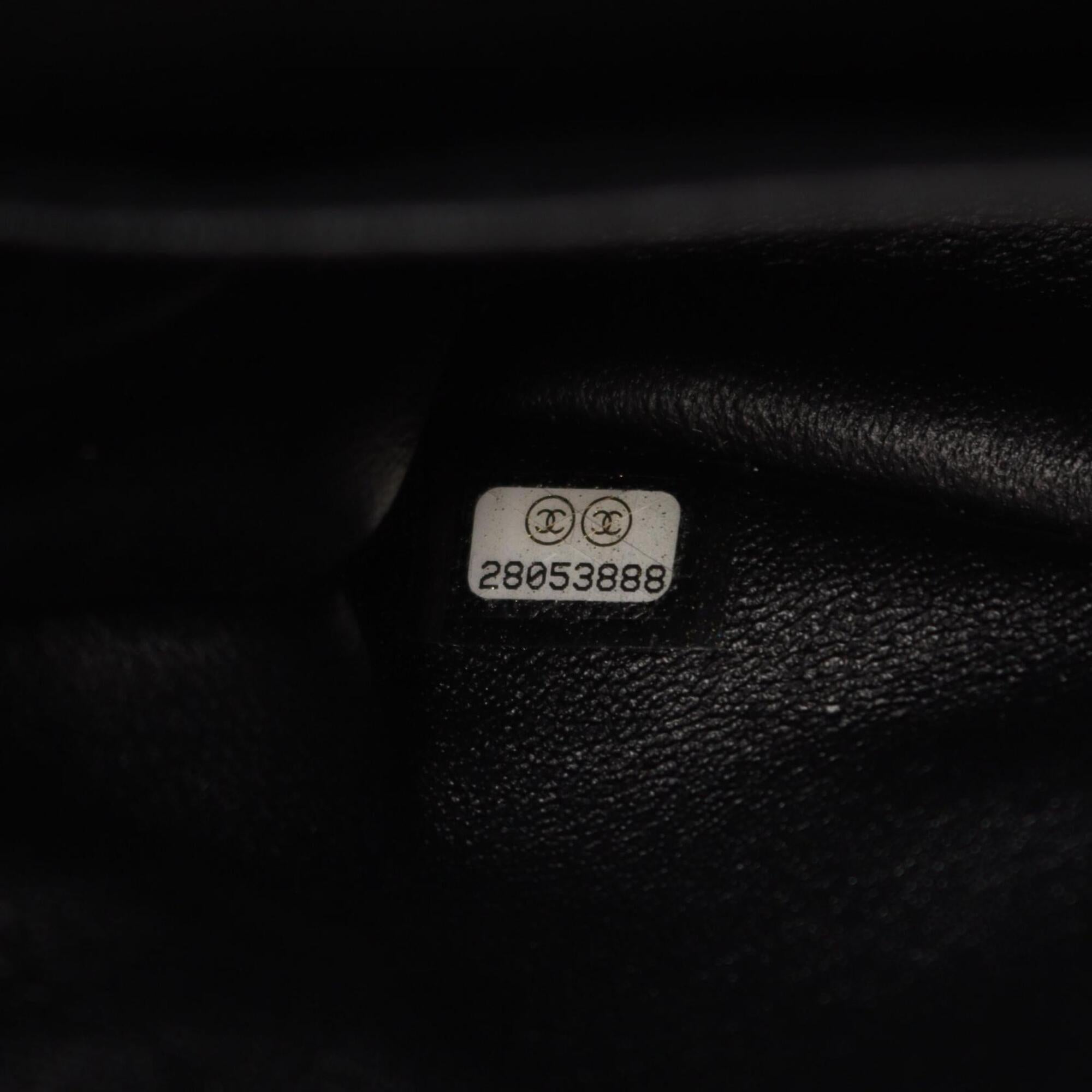 Chanel Black Leather Handbag Shoulder Bag (Pre-Owned)