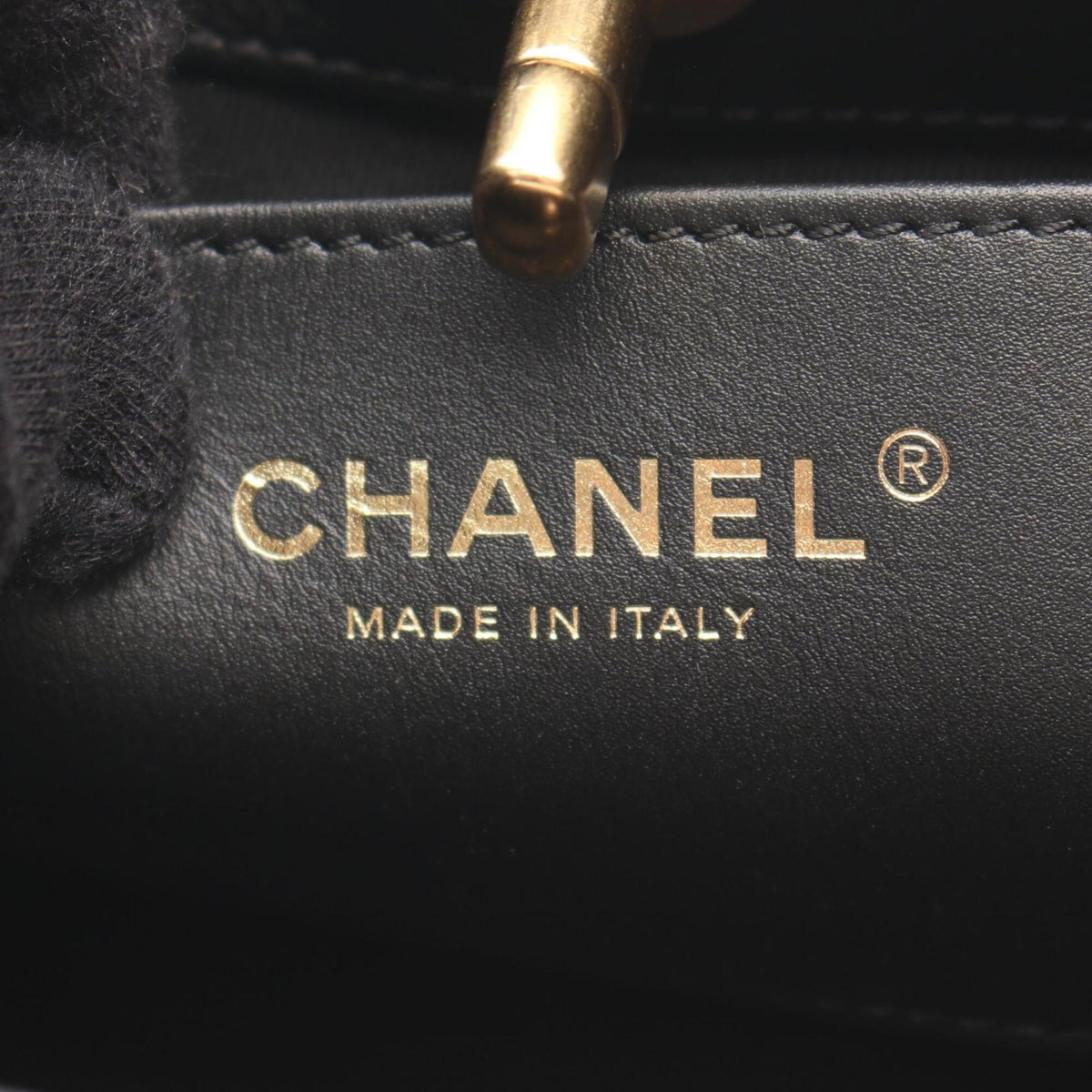 Chanel Matelasse Black Leather Handbag Shoulder Bag (Pre-Owned)