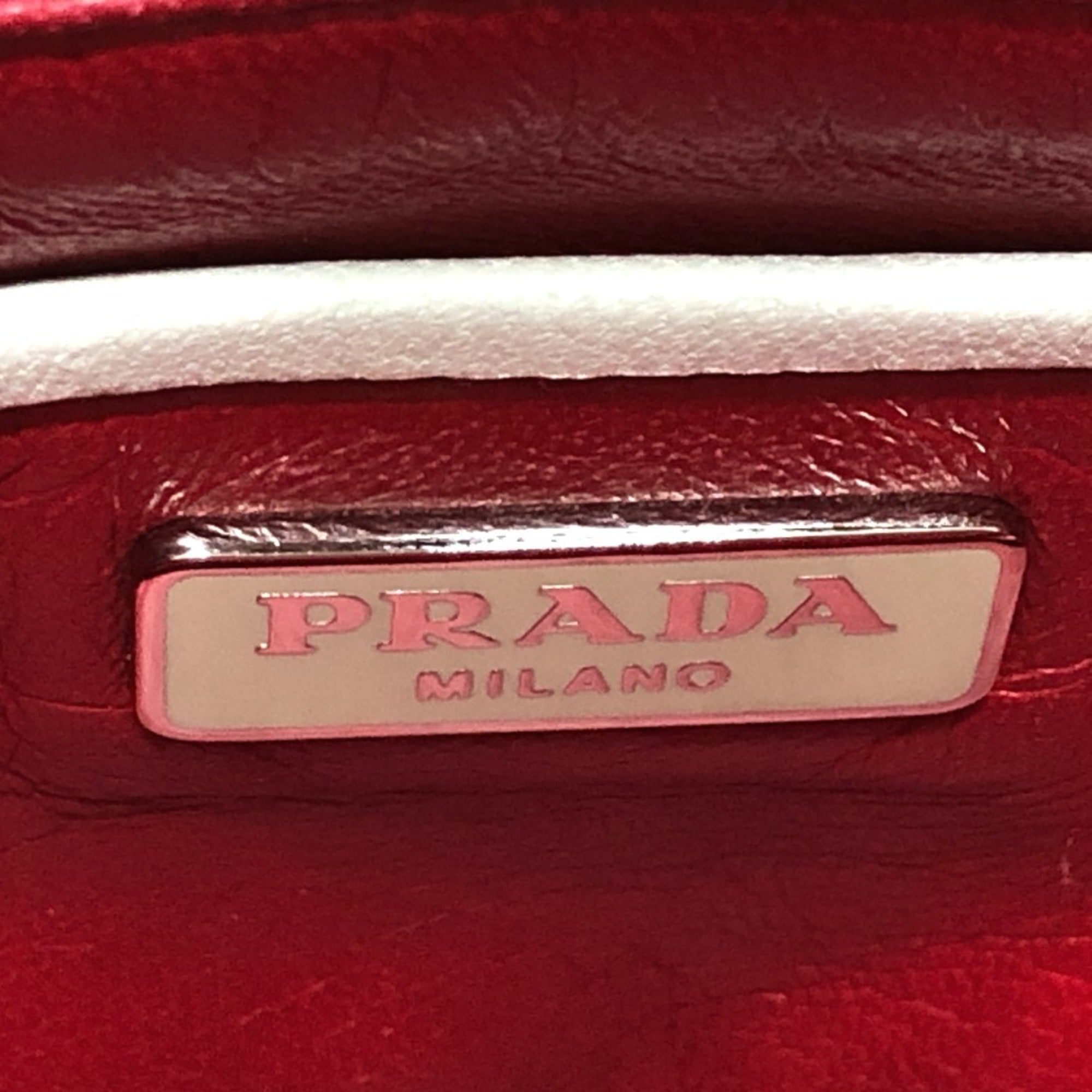Prada White Leather Handbag (Pre-Owned)