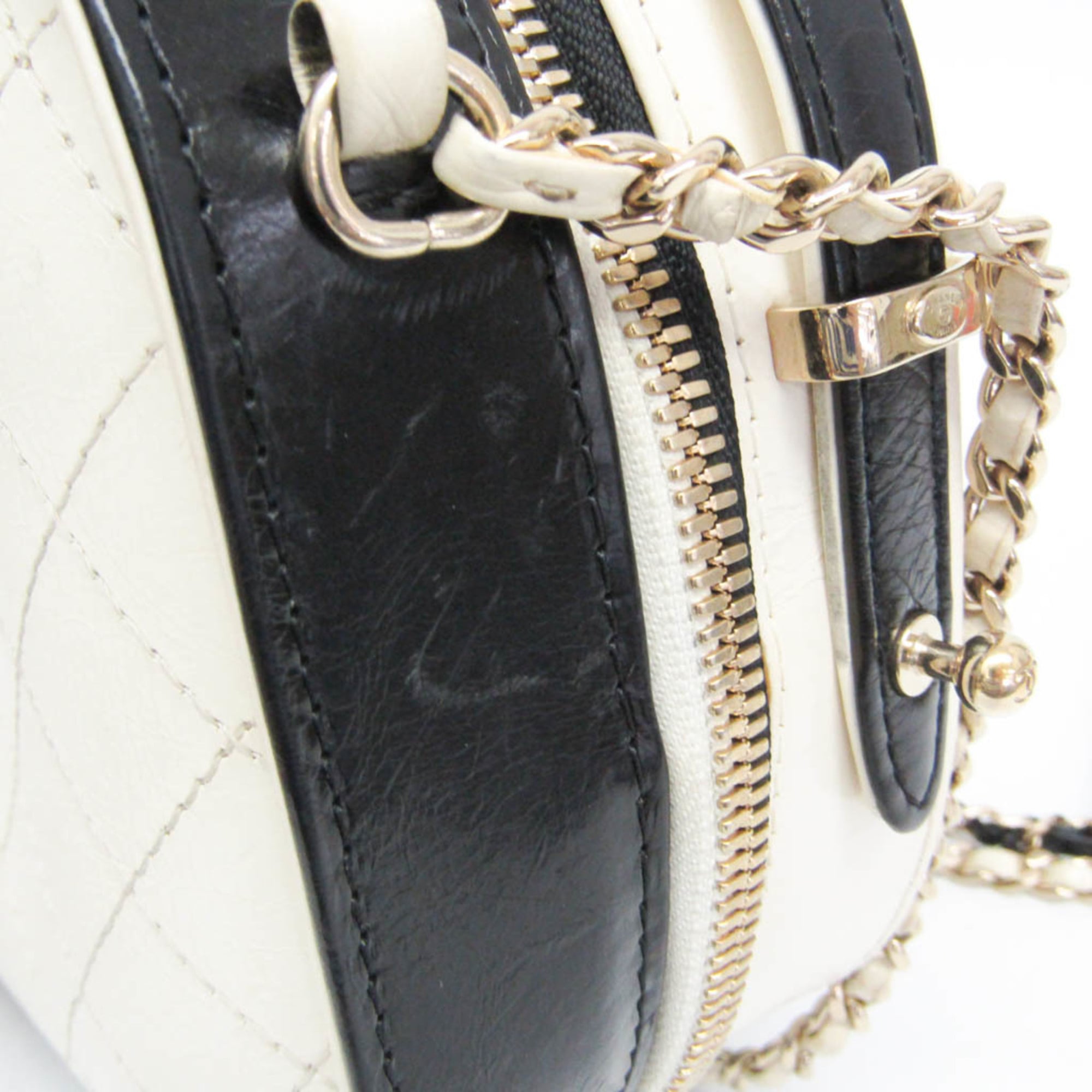 Chanel Vanity Case Bag Quilted Crumpled Calfskin Black Leather Shoulder Bag Bag (Pre-Owned)