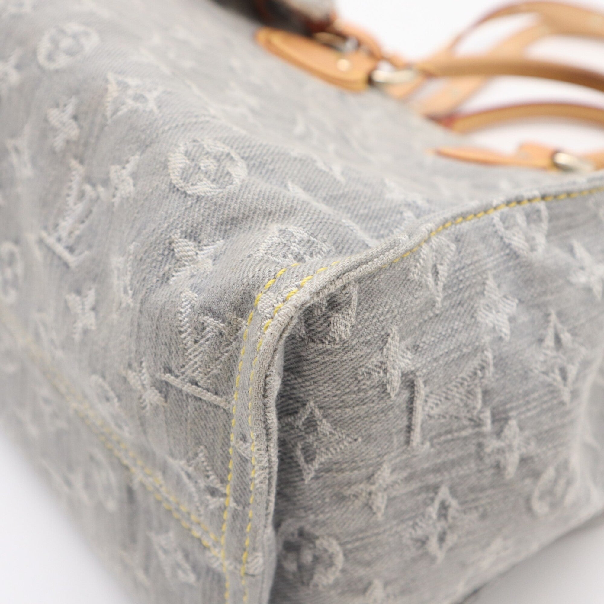 Louis Vuitton Beige Blue Cotton Handbag (Pre-Owned)