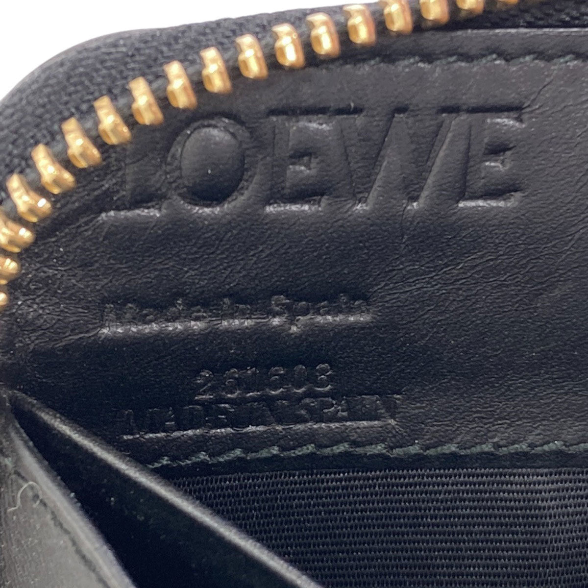 Loewe Black Leather Long Wallet (Bi-Fold) (Pre-Owned)