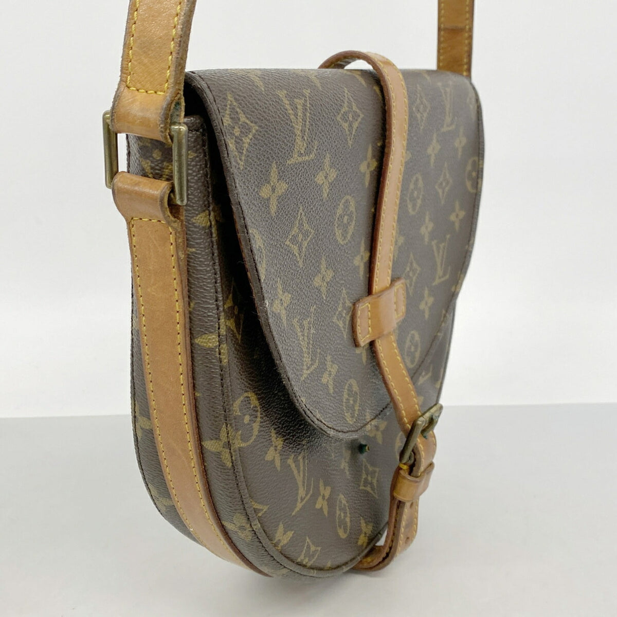 Louis Vuitton Brown Shoulder Bag (Pre-Owned)