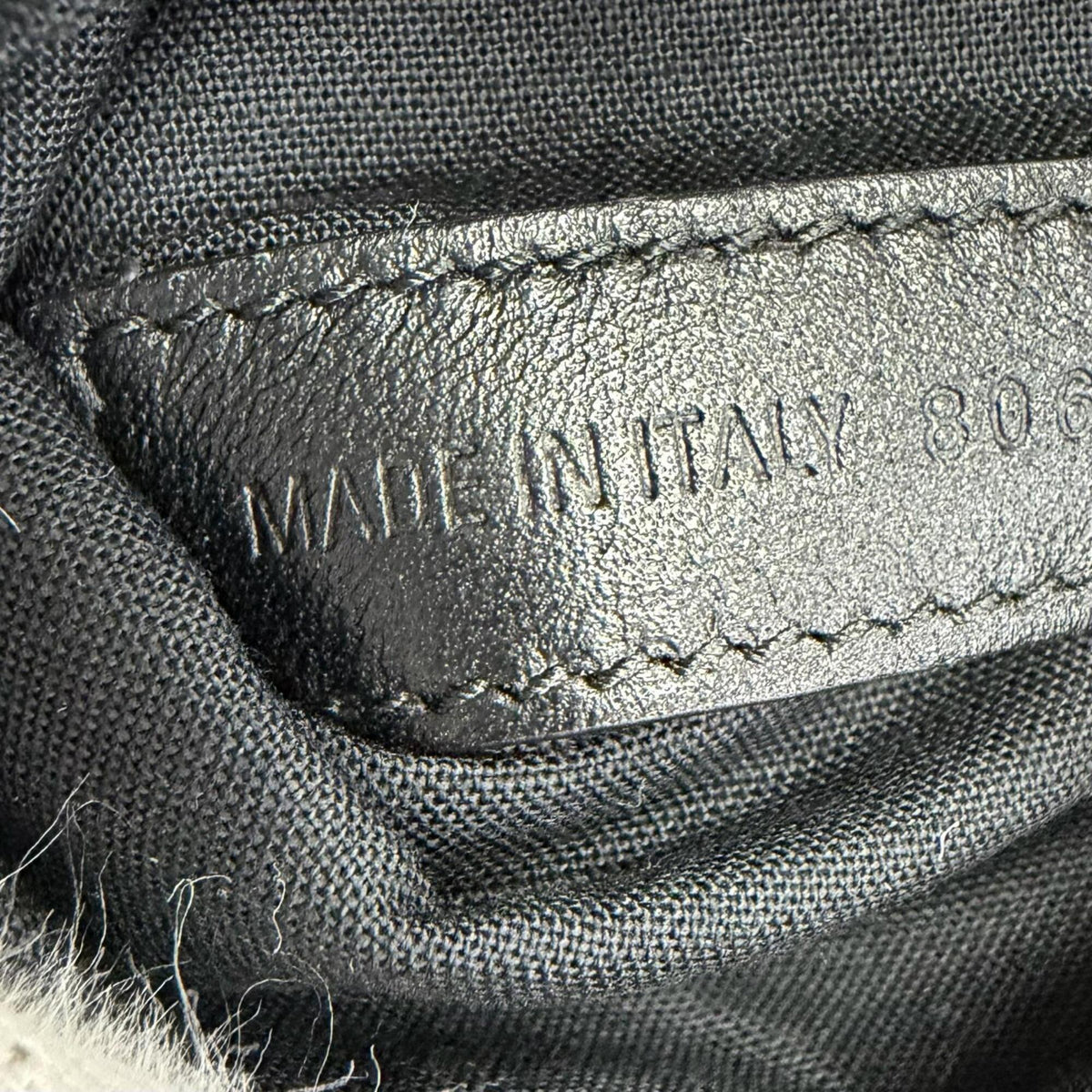Balenciaga Black Leather Shoulder Bag (Pre-Owned)