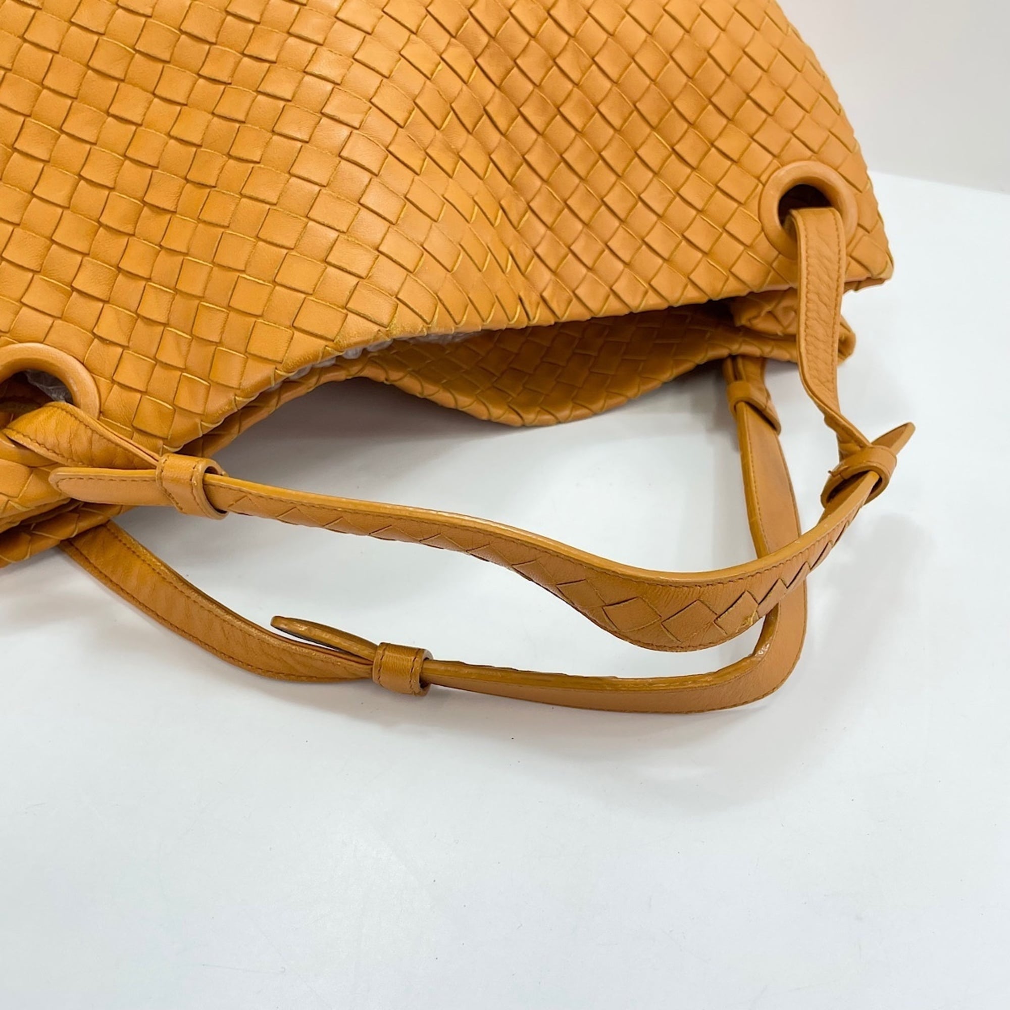 Bottega Veneta Intrecciato Yellow Leather Shoulder Bag (Pre-Owned)
