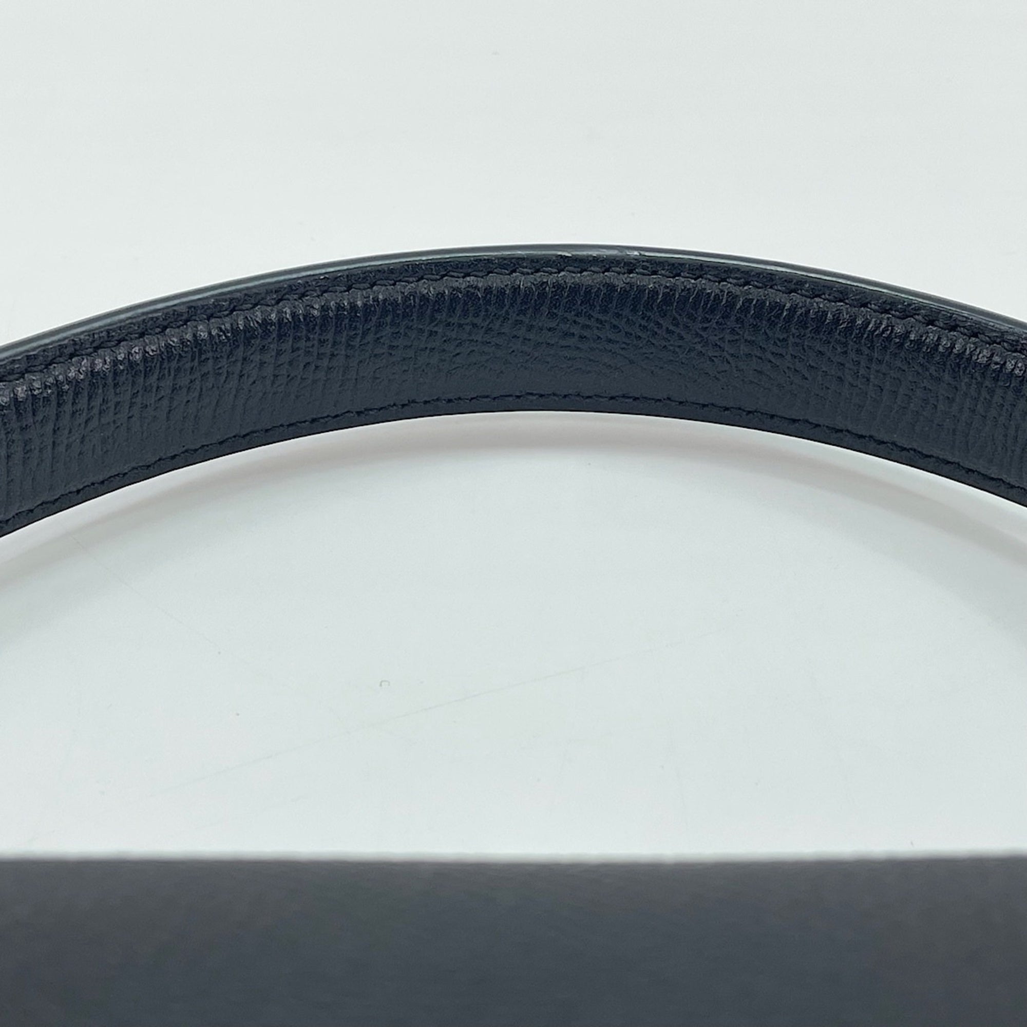 Salvatore Ferragamo Black Handbag (Pre-Owned)