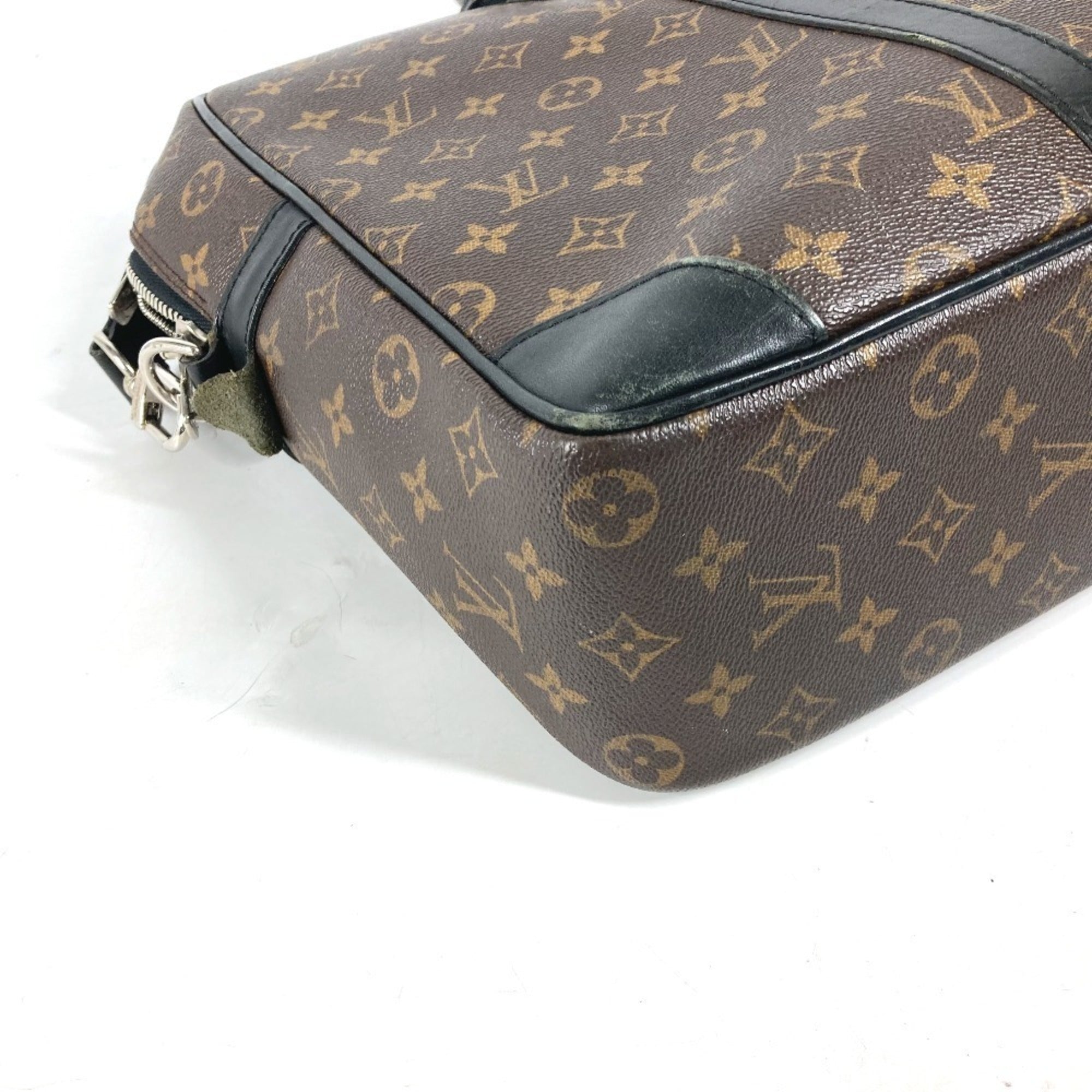 Louis Vuitton Black Brown Canvas Shoulder Bag (Pre-Owned)