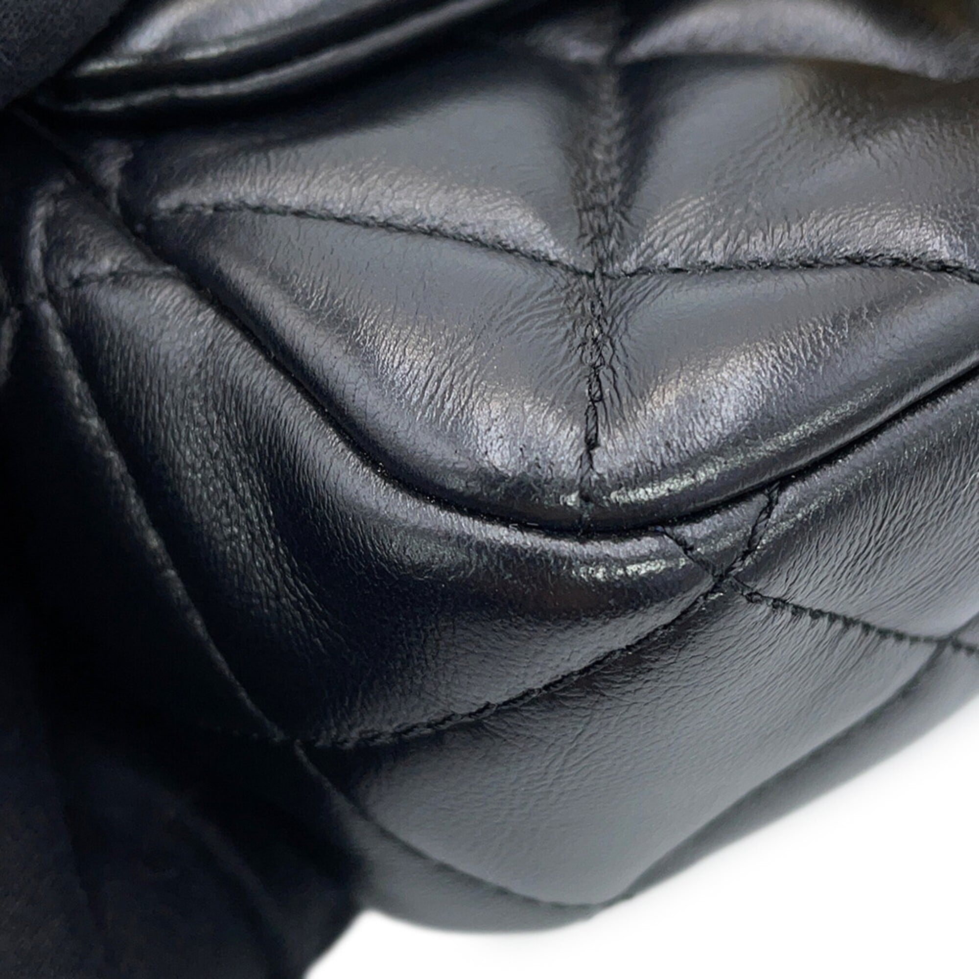 Chanel Black Handbag Shoulder Bag (Pre-Owned)