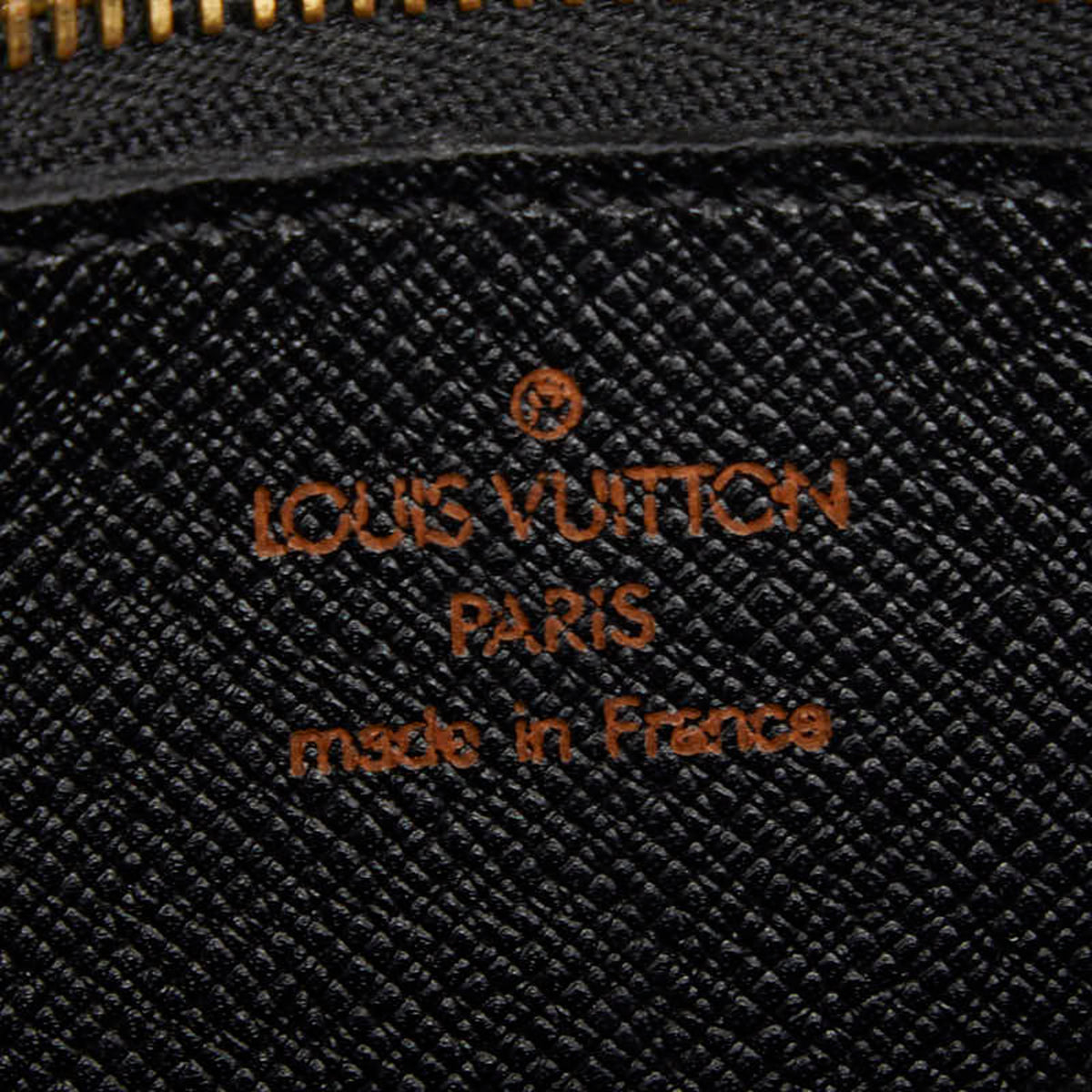 Louis Vuitton Black Noir Leather Shoulder Bag (Pre-Owned)
