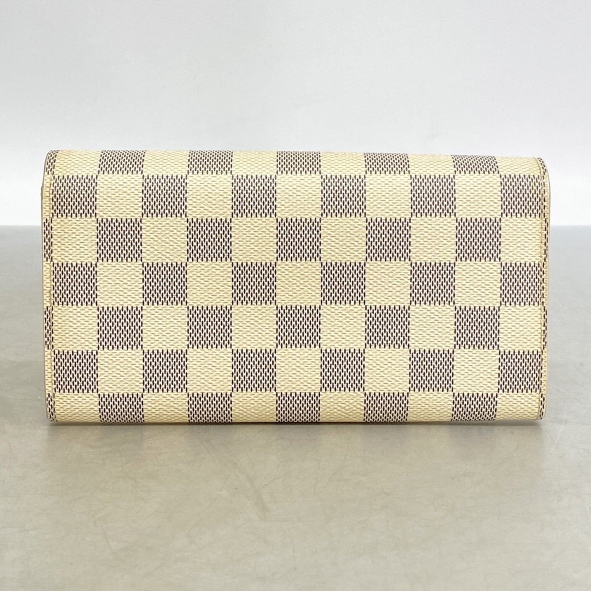 Louis Vuitton White Long Wallet (Bi-Fold) (Pre-Owned)