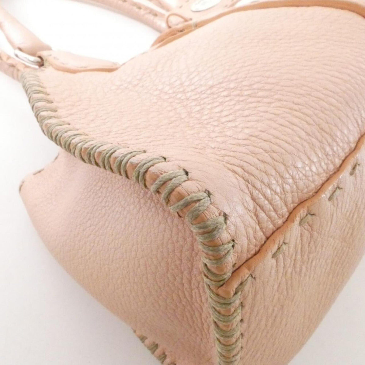 Fendi Beige Beige Pink Leather Shoulder Bag (Pre-Owned)