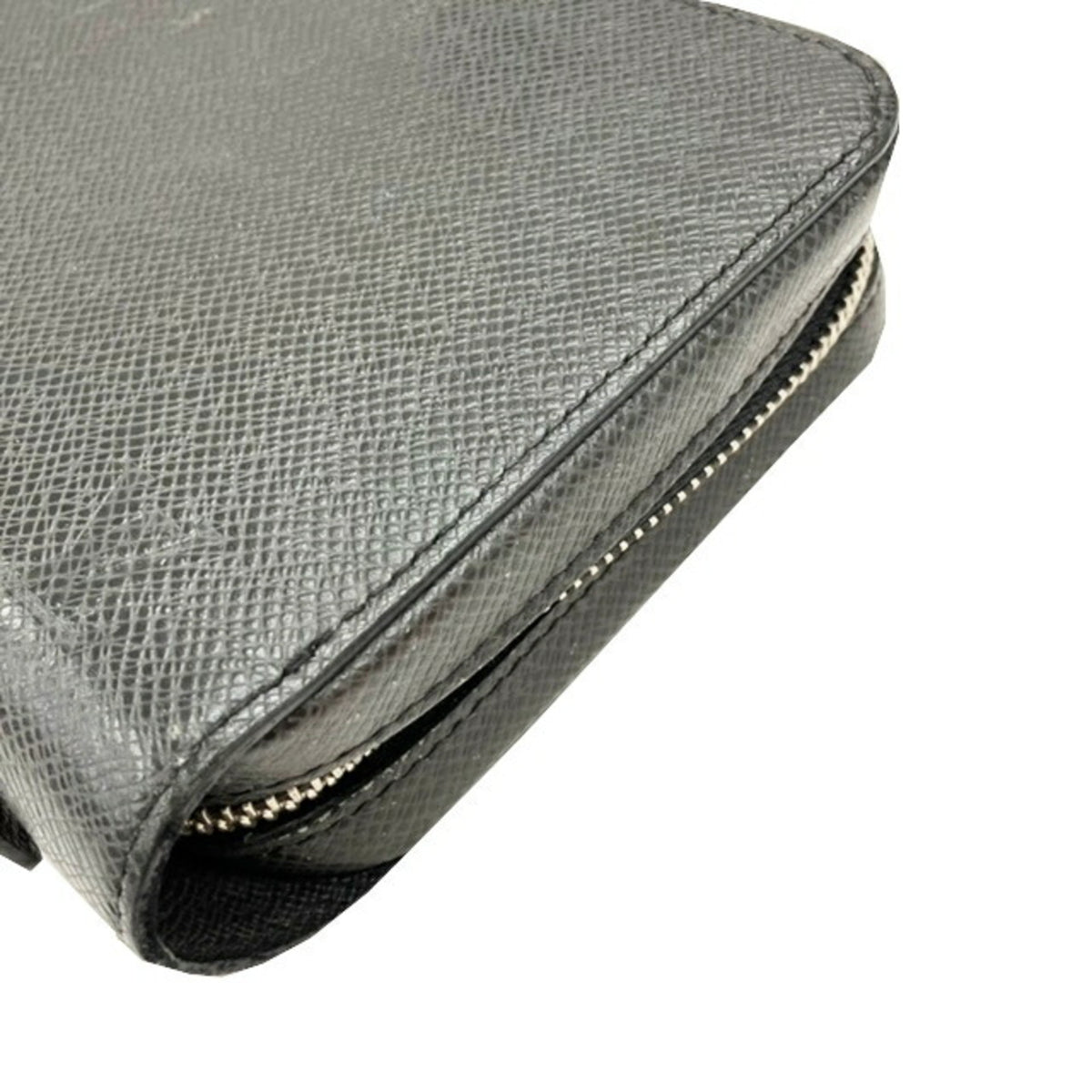 Louis Vuitton Ardoise Taiga Leather Long Wallet (Bi-Fold) (Pre-Owned)